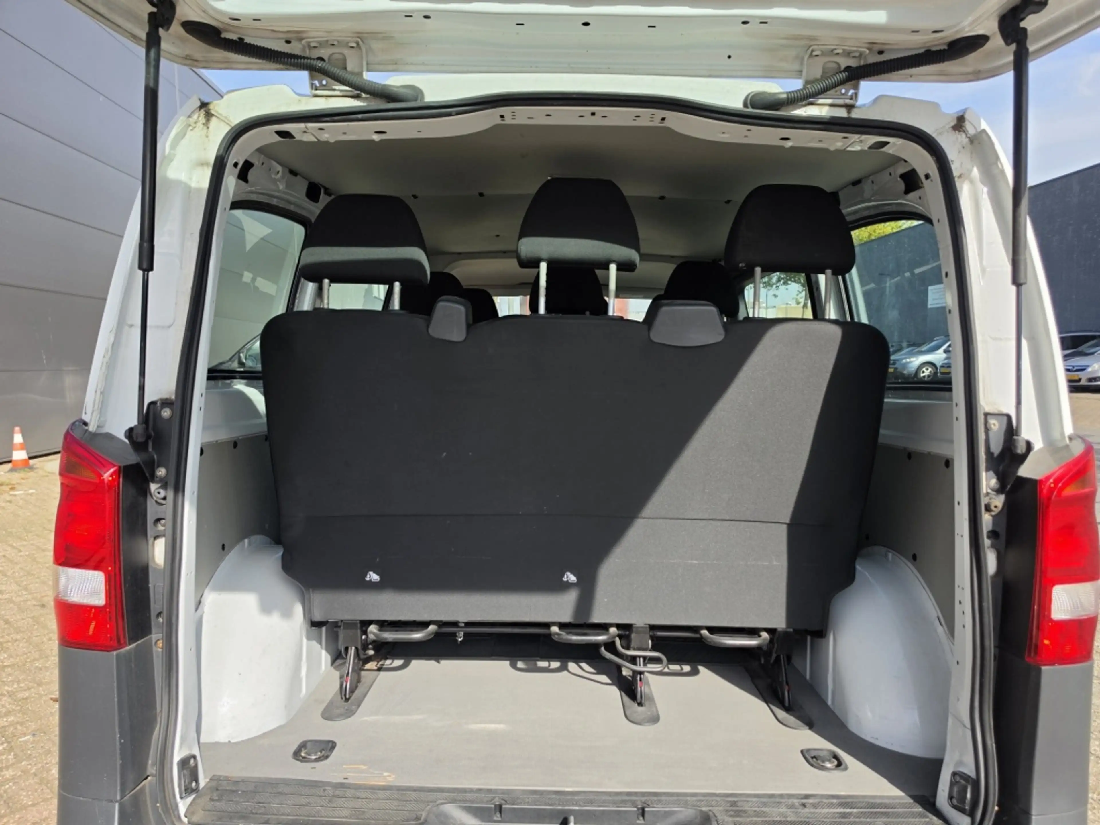 Mercedes-Benz Vito Tourer 109 CDI Base Lang 9-Pers. Airco ✅ — photo 10