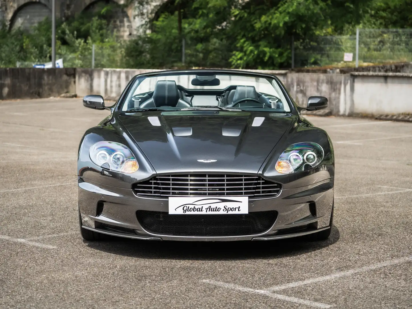 Aston Martin DBS ASTON MARTIN DBS VOLANTE V12 5.9L 517CH Grau - 2