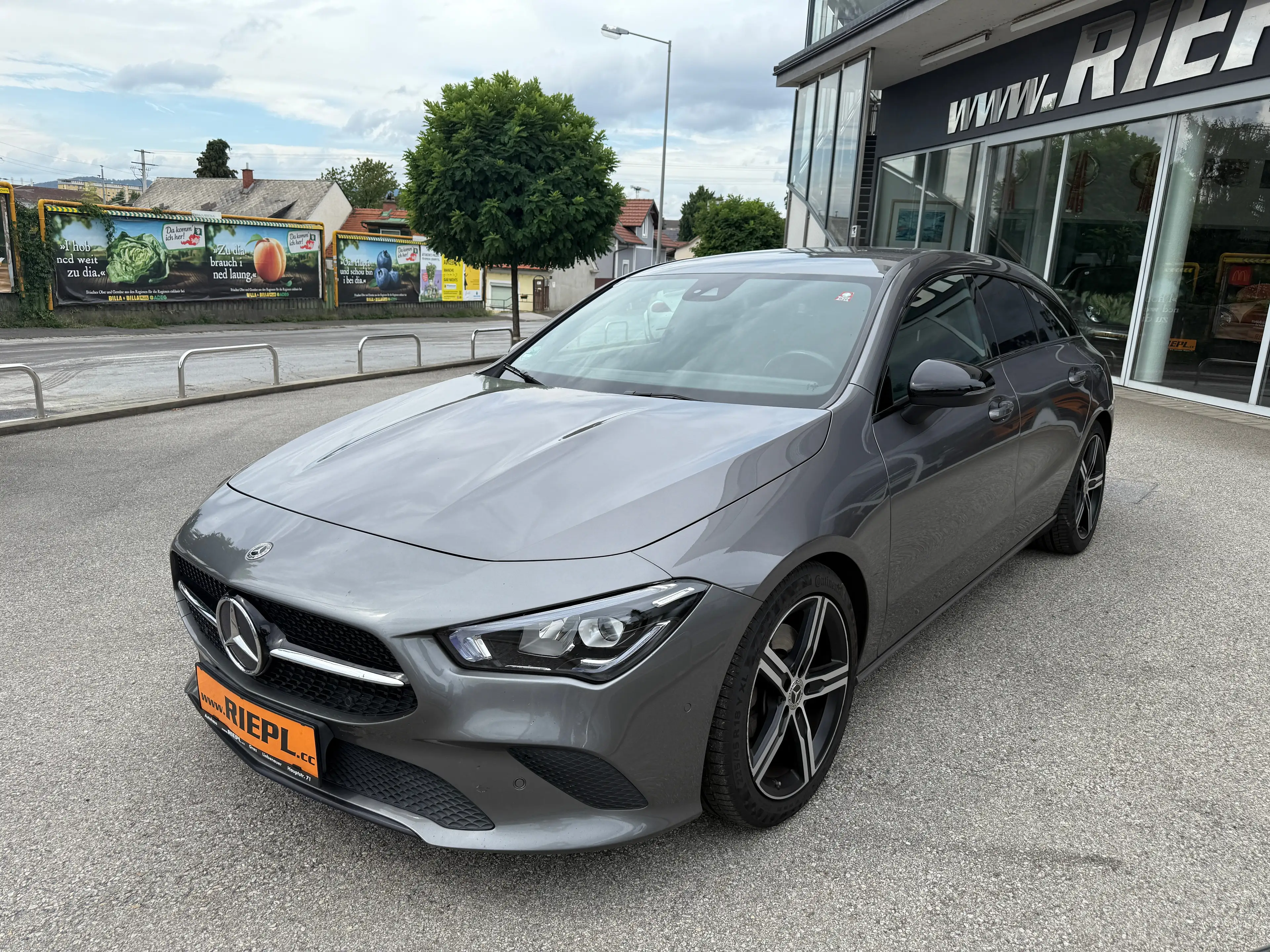 Mercedes-Benz CLA 220 CLA 220 d 4Matic LED AHK Night Park Paket 1.Besitz — photo 3
