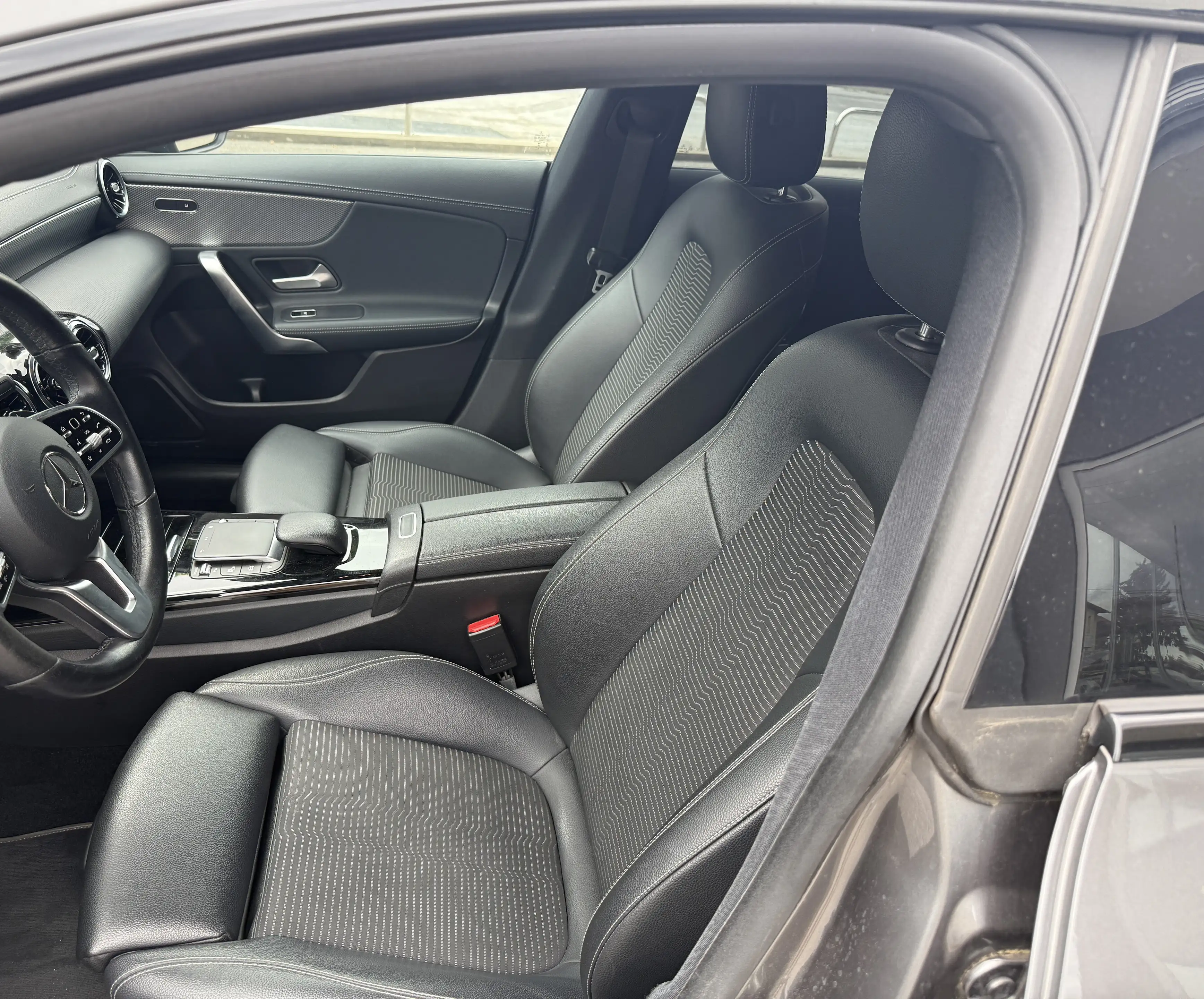 Mercedes-Benz CLA 220 CLA 220 d 4Matic LED AHK Night Park Paket 1.Besitz — photo 13
