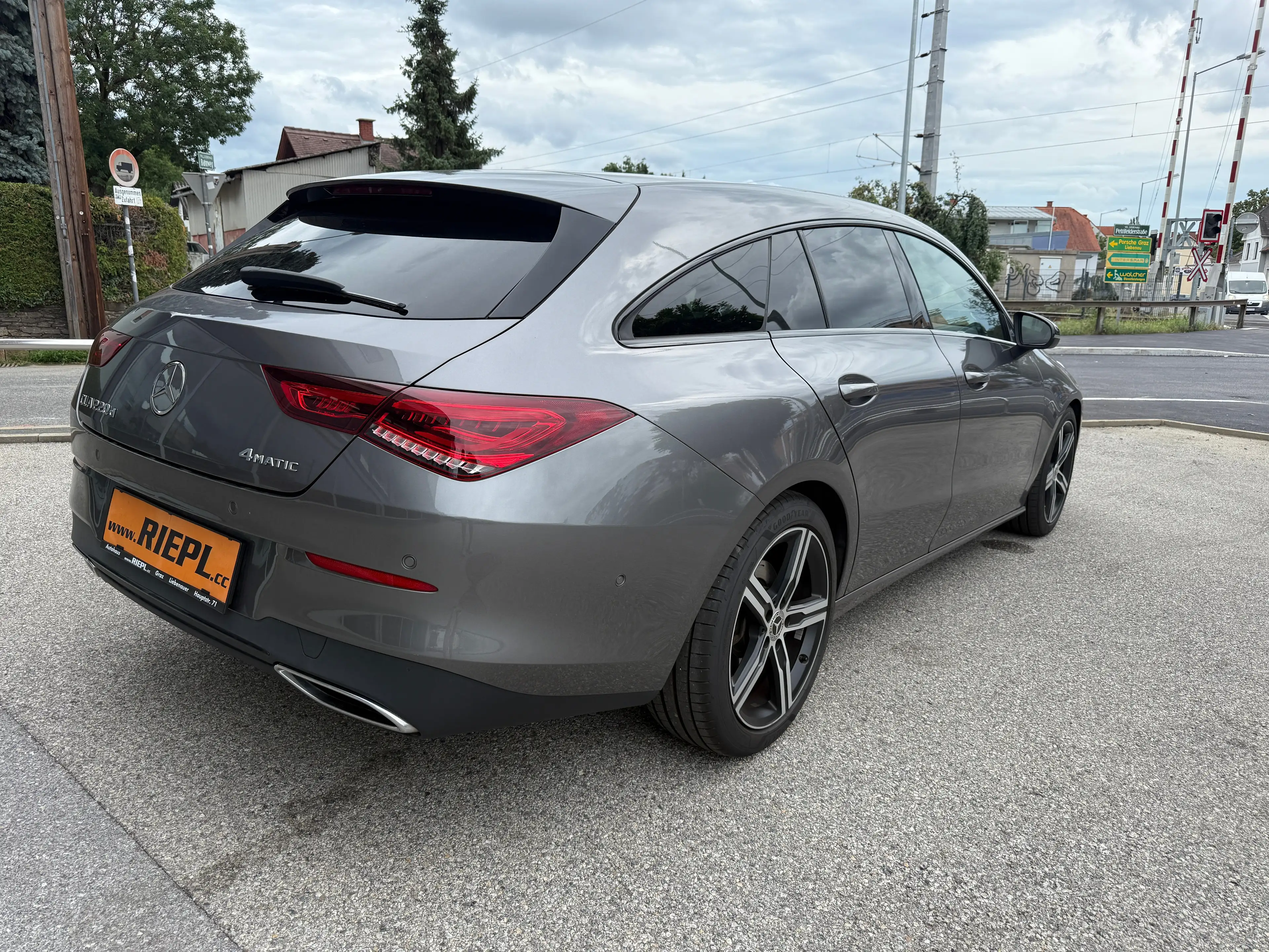 Mercedes-Benz CLA 220 CLA 220 d 4Matic LED AHK Night Park Paket 1.Besitz — photo 4