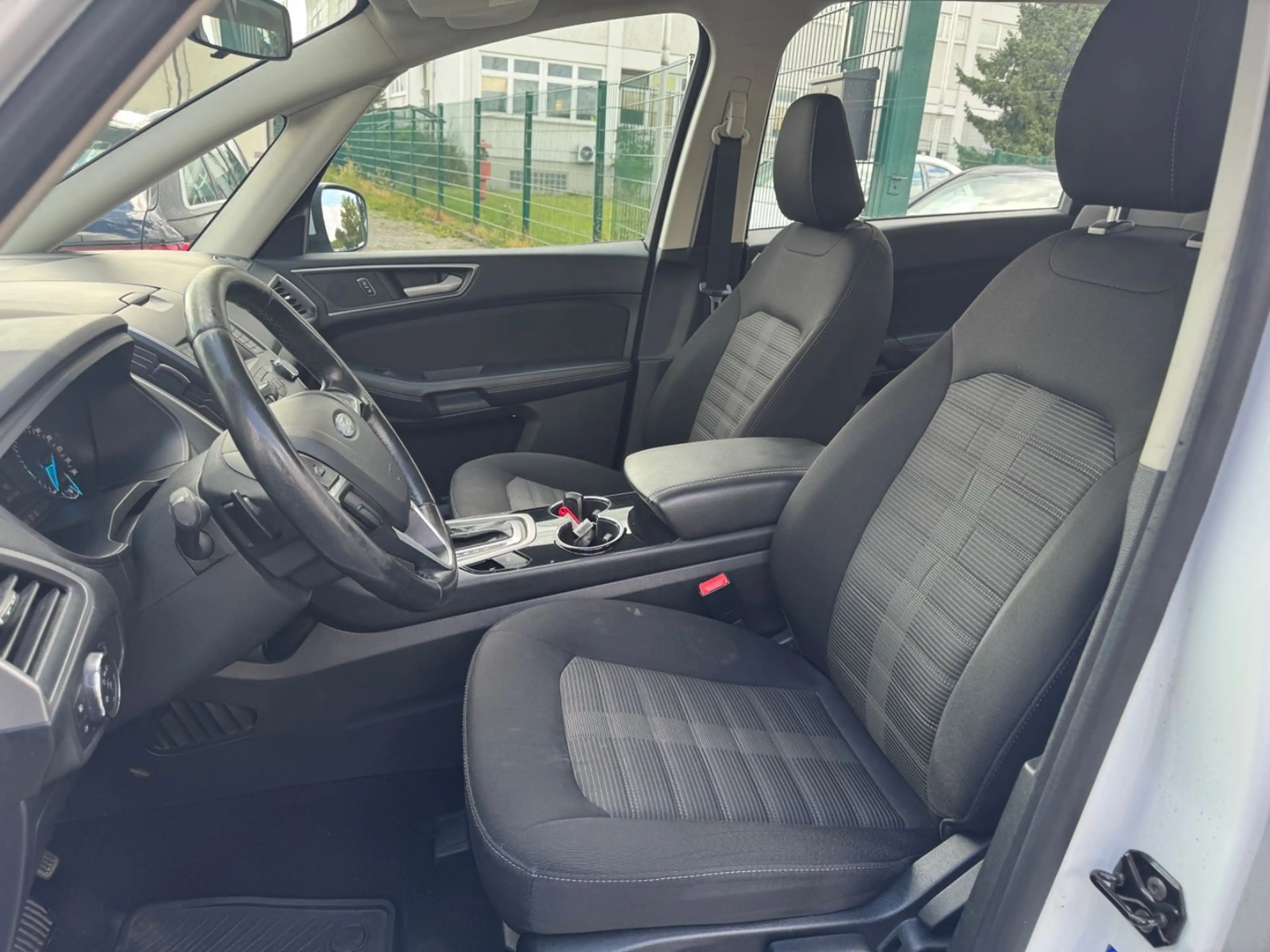 Ford Galaxy Trend / 1. Hand / 7-Sitzer — photo 8