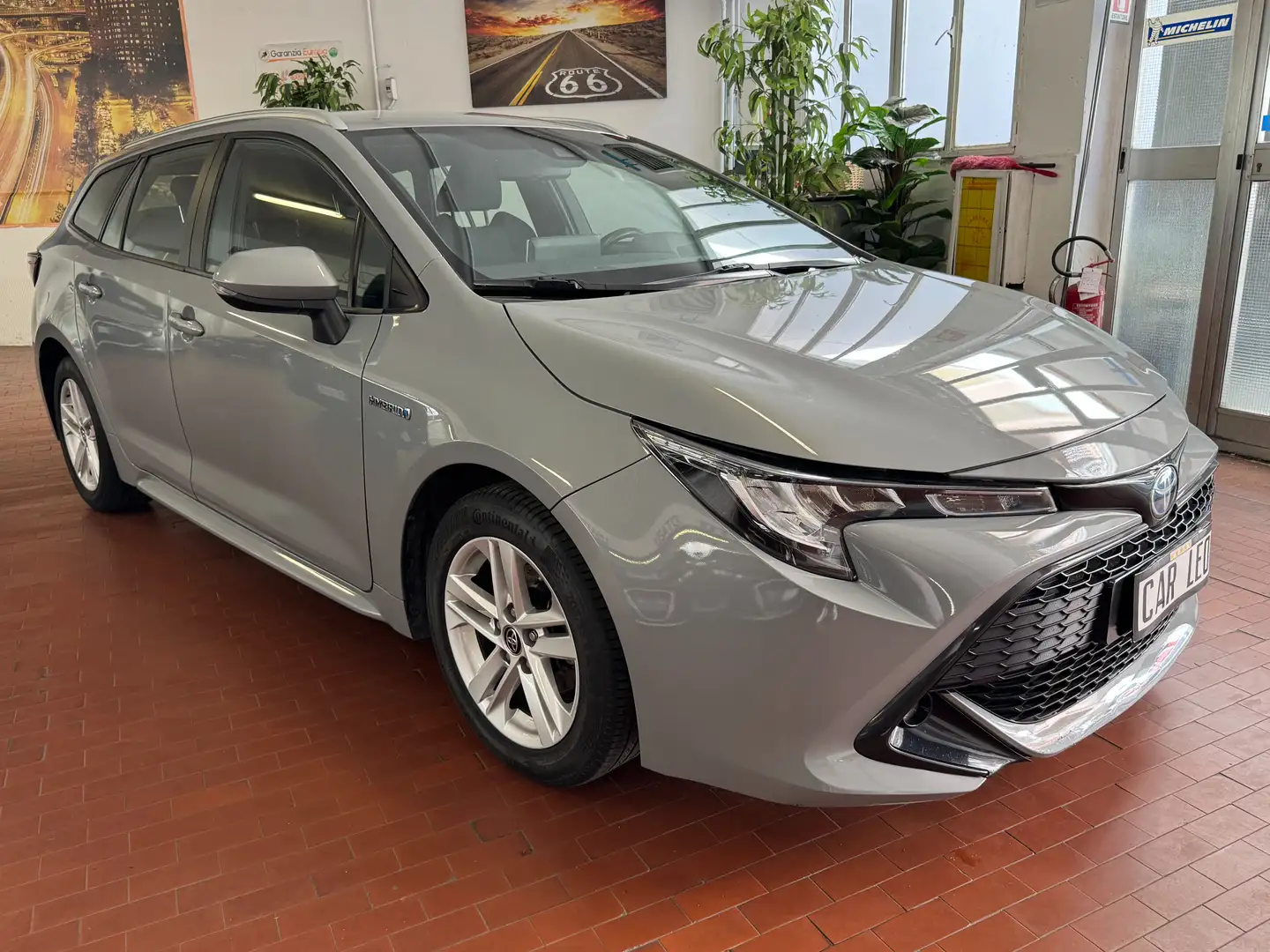 Toyota Corolla Corolla XII 2019 Touring Touring1.8h Business cvt Grigio - 2