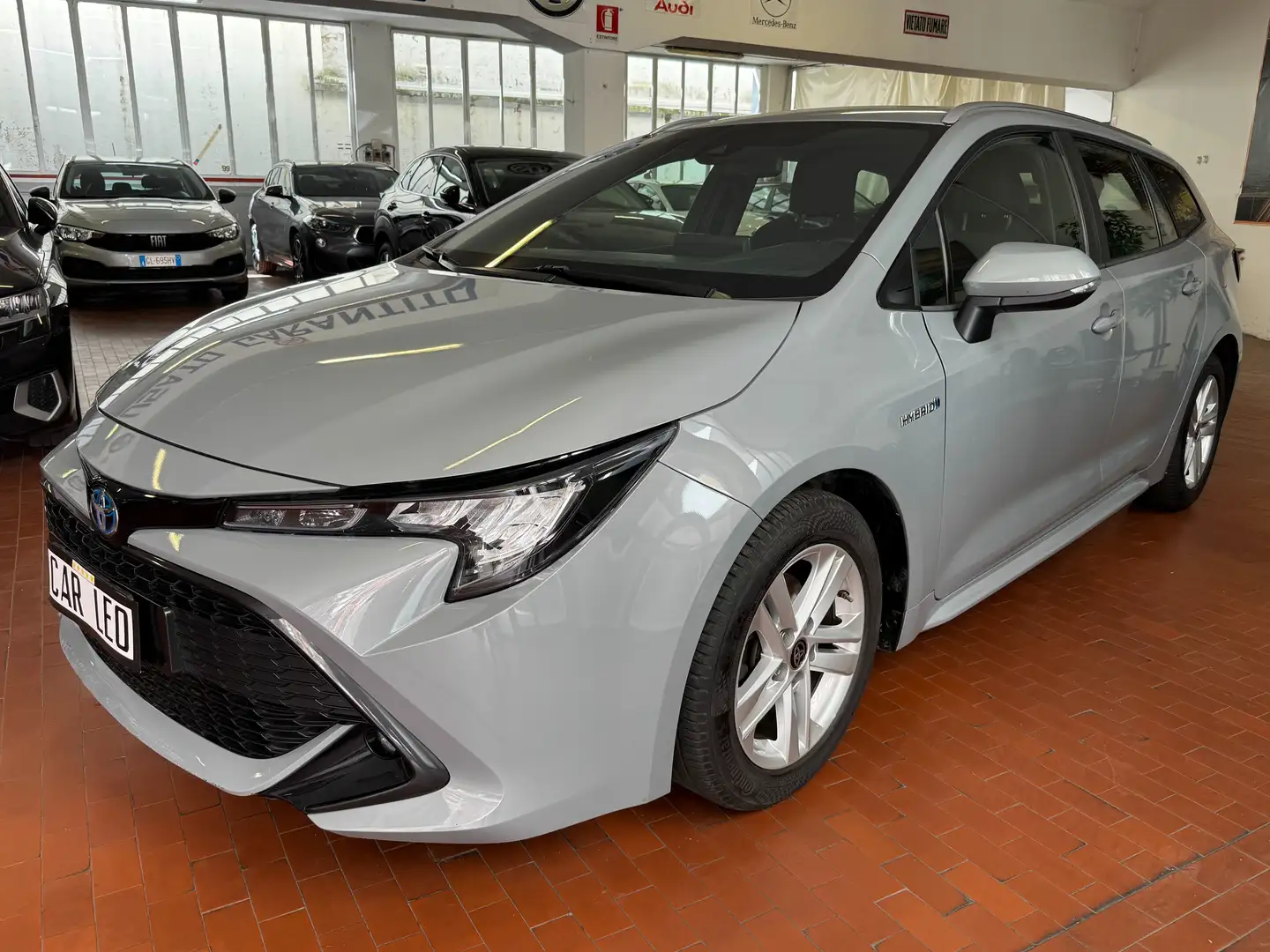 Toyota Corolla Corolla XII 2019 Touring Touring1.8h Business cvt Grigio - 1