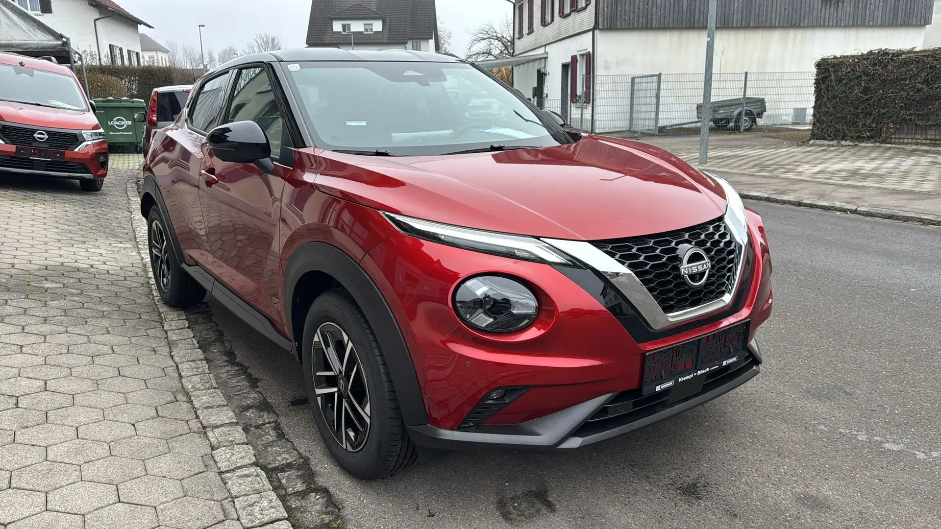 Nissan Juke 1,0 DIG-T N-Connecta+ Rot - 2