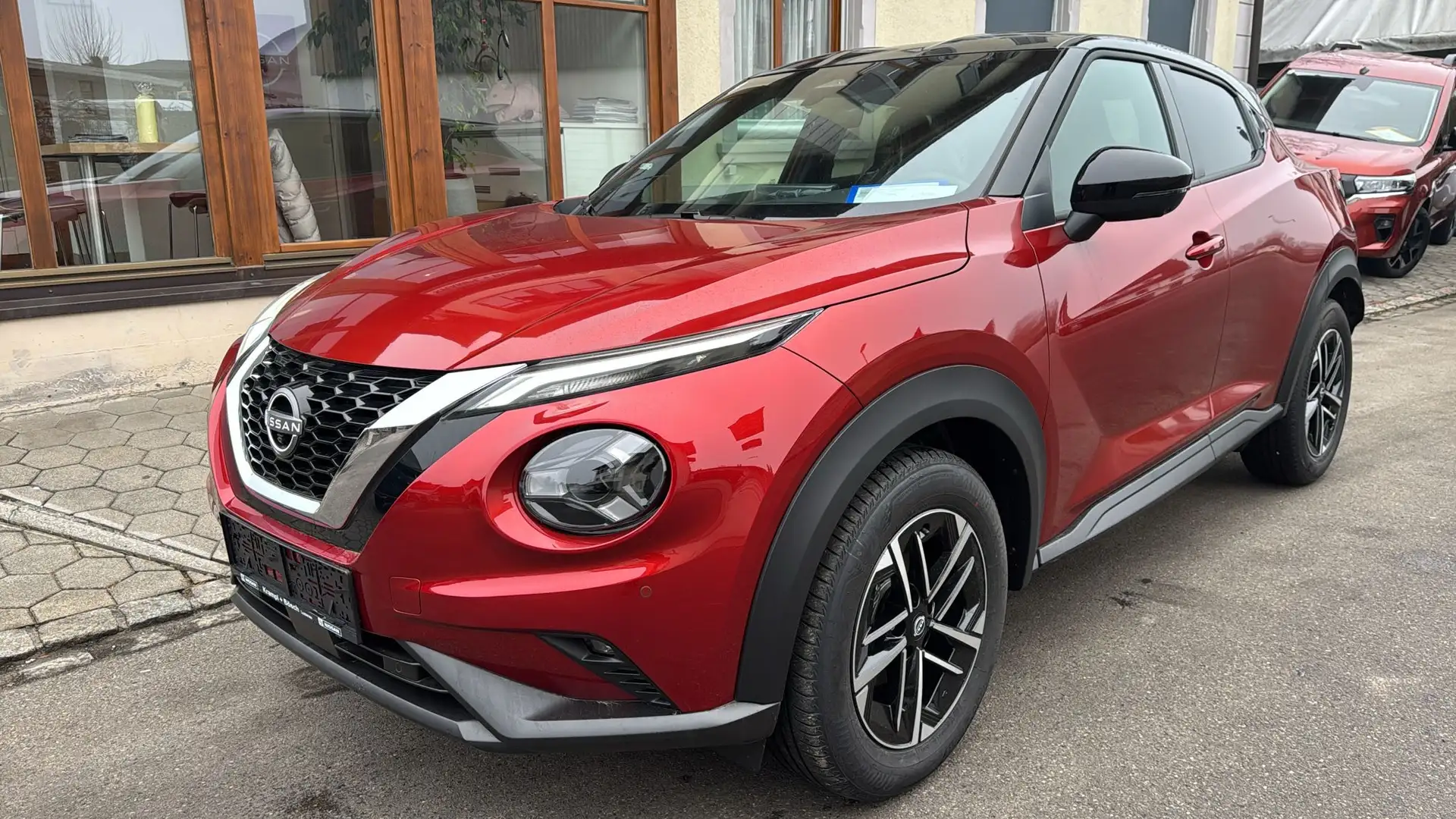 Nissan Juke 1,0 DIG-T N-Connecta+ Rot - 1