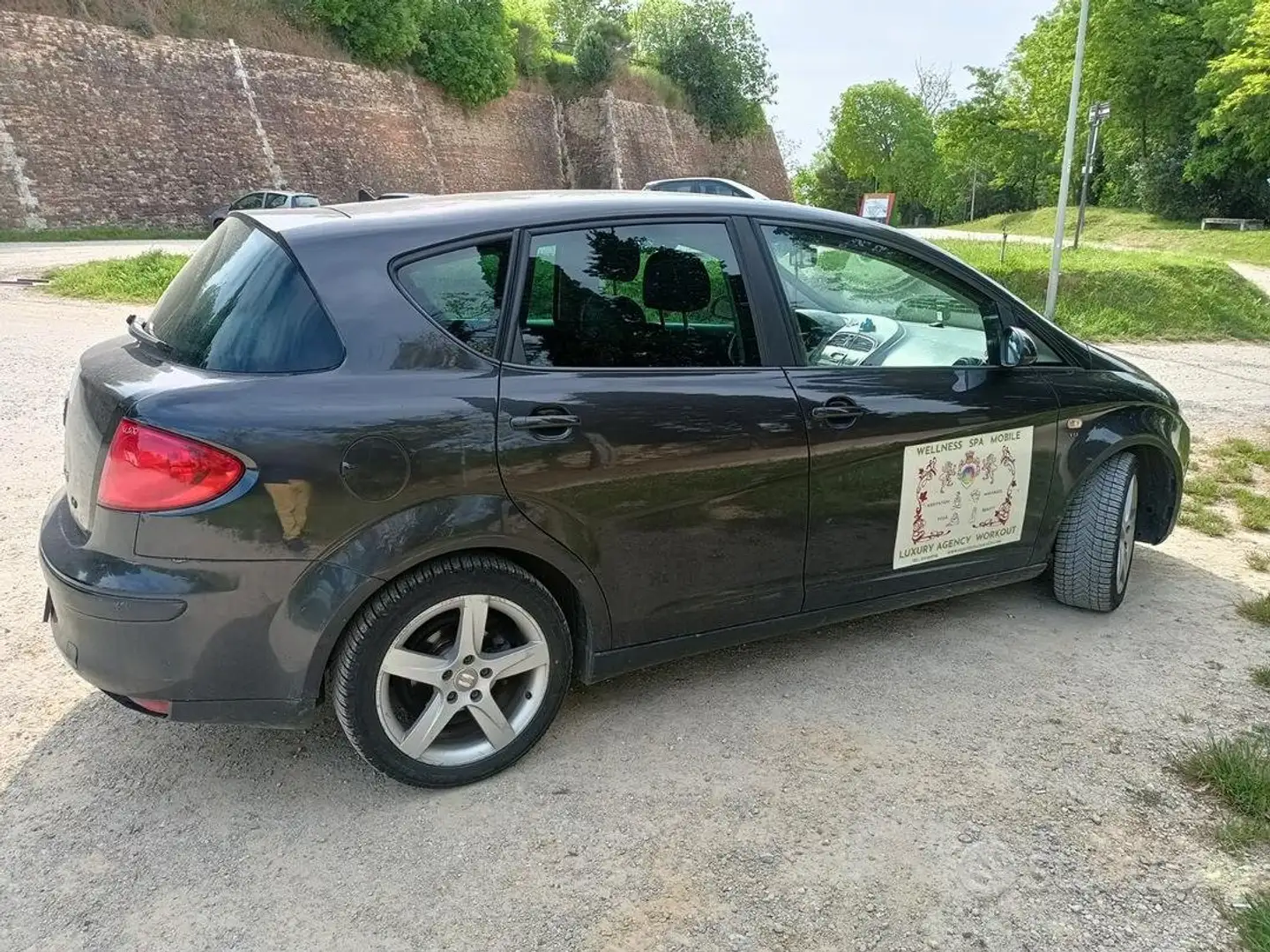 SEAT Toledo 2.0 diesel Чорний - 1