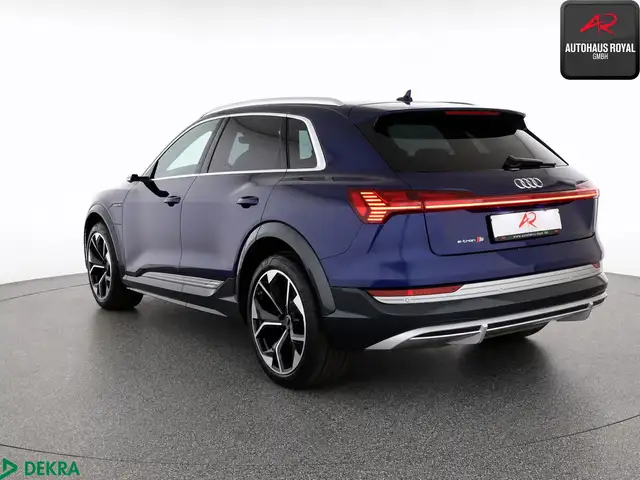 Audi E-Tron view 3