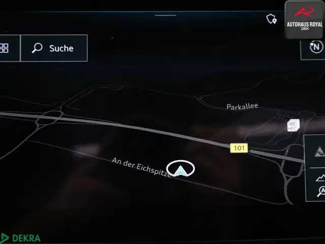 Audi E-Tron view 14