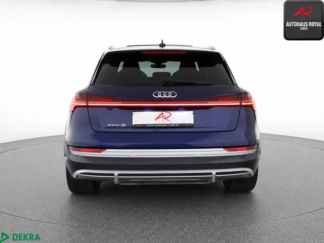 Audi E-Tron view 4