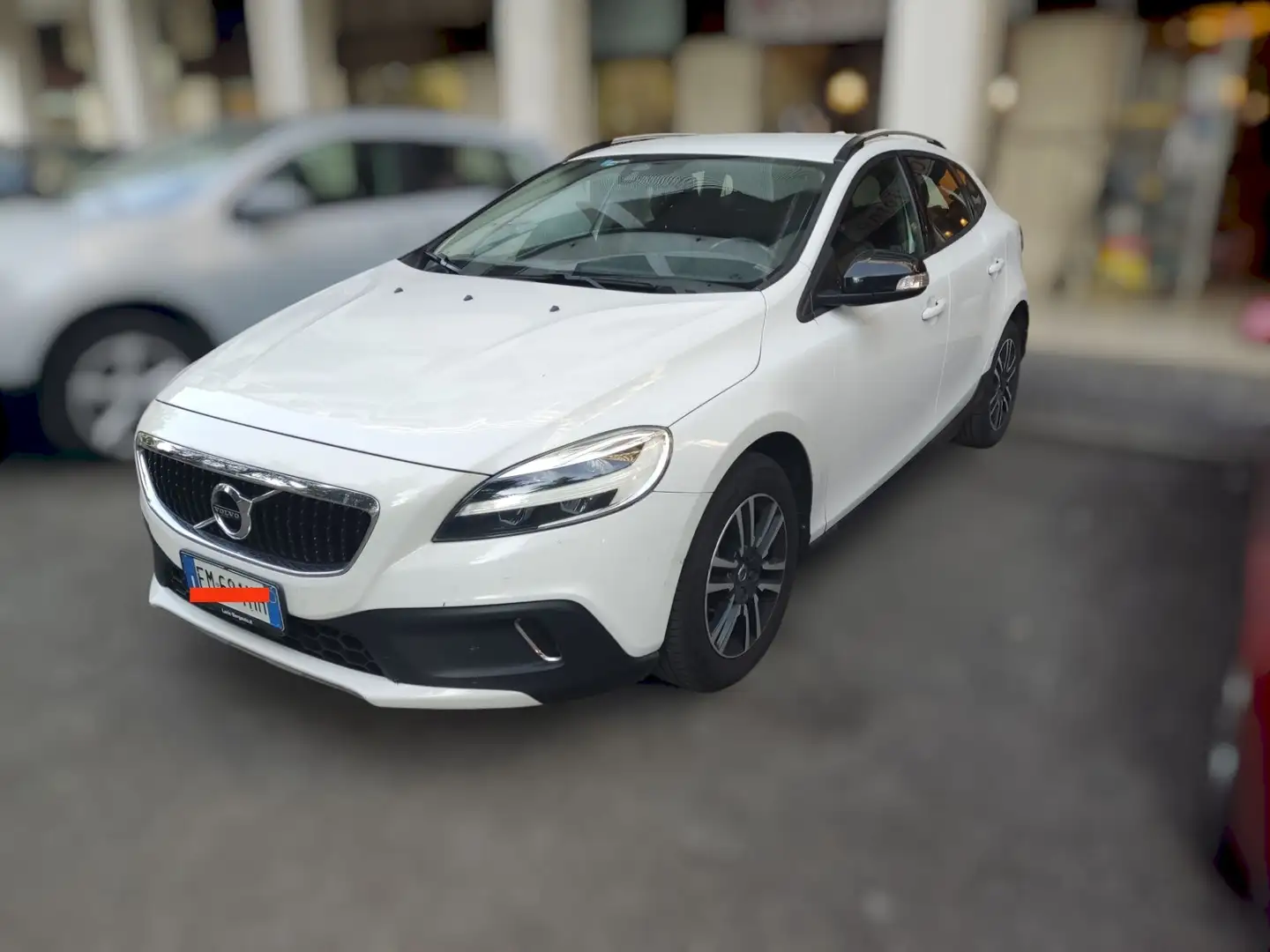 Volvo V40 Cross Country Volvo V40 Cross Country - 1