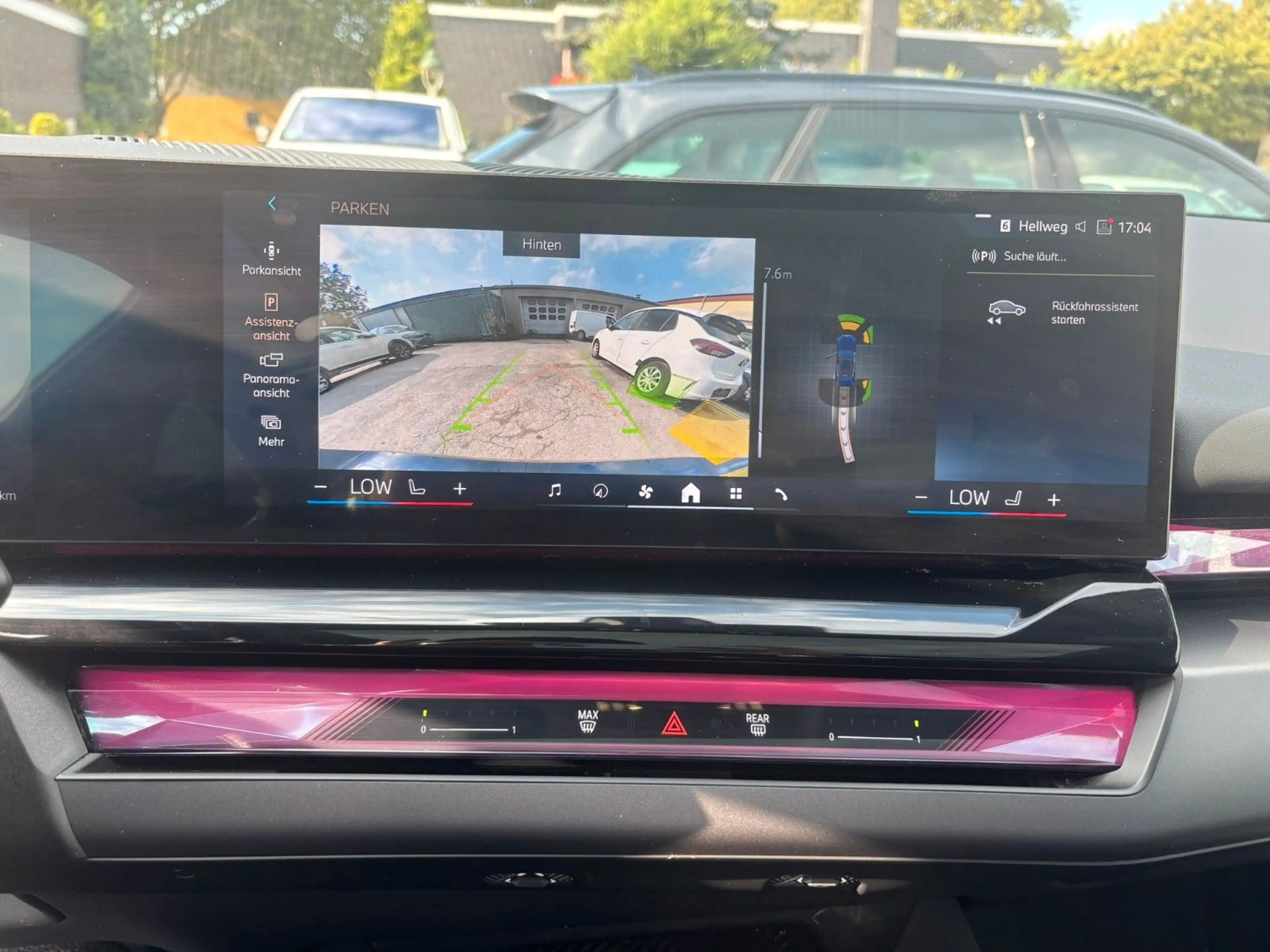 BMW i5 Limousine 40 eDrive PANO 360° LED — photo 14