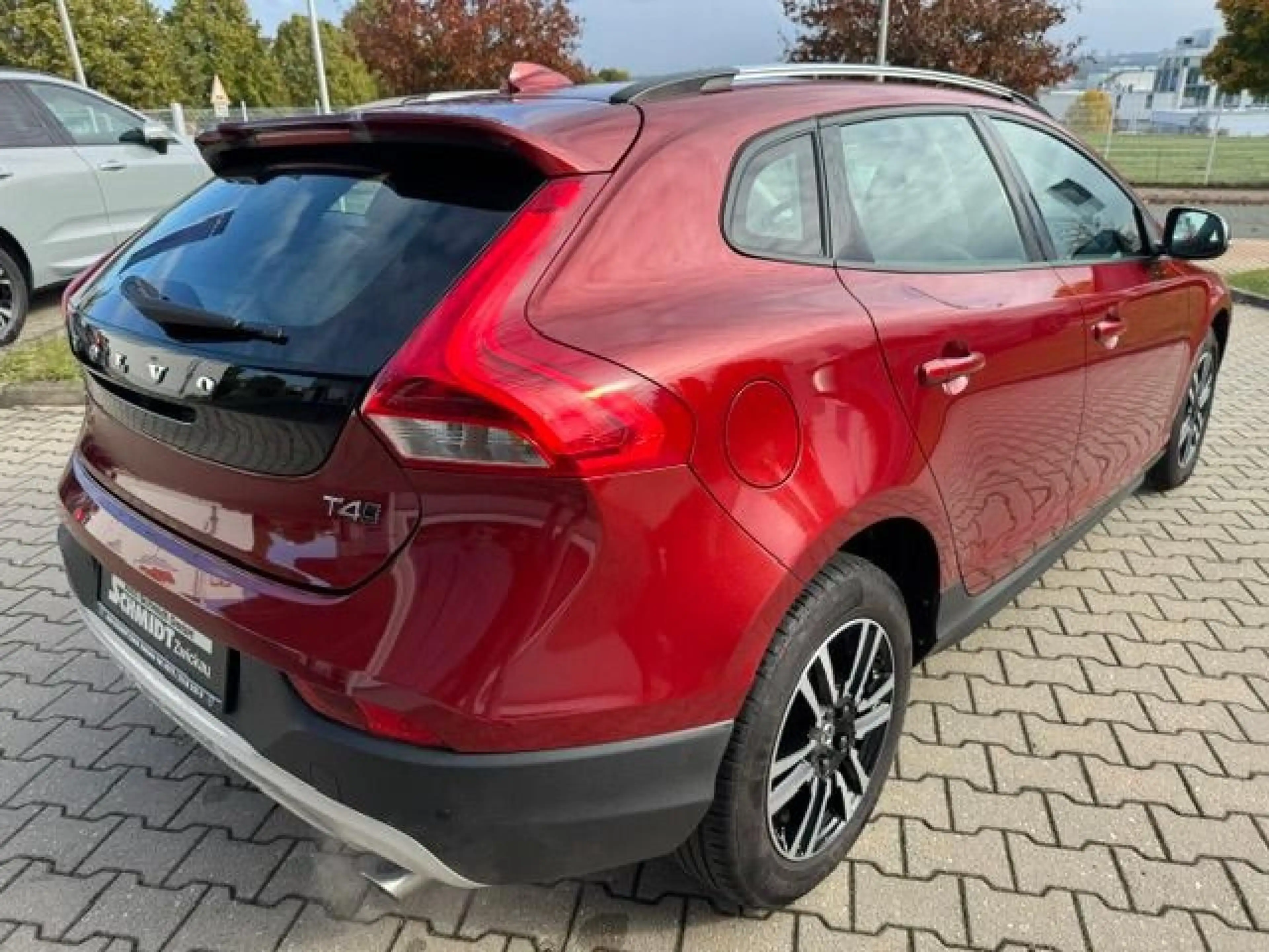 Volvo V40 Cross Country Plus AWD — photo 5