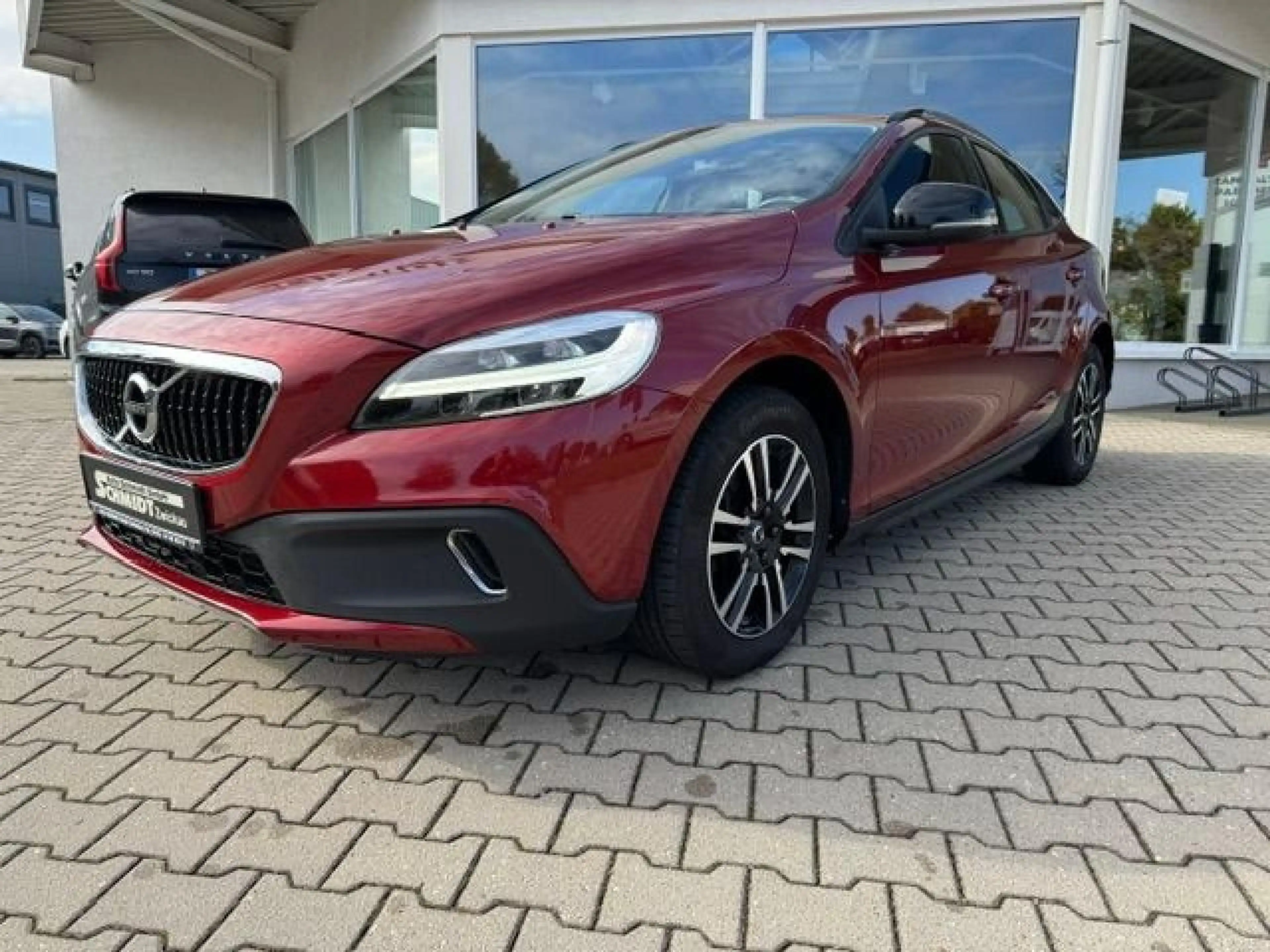 Volvo V40 Cross Country Plus AWD