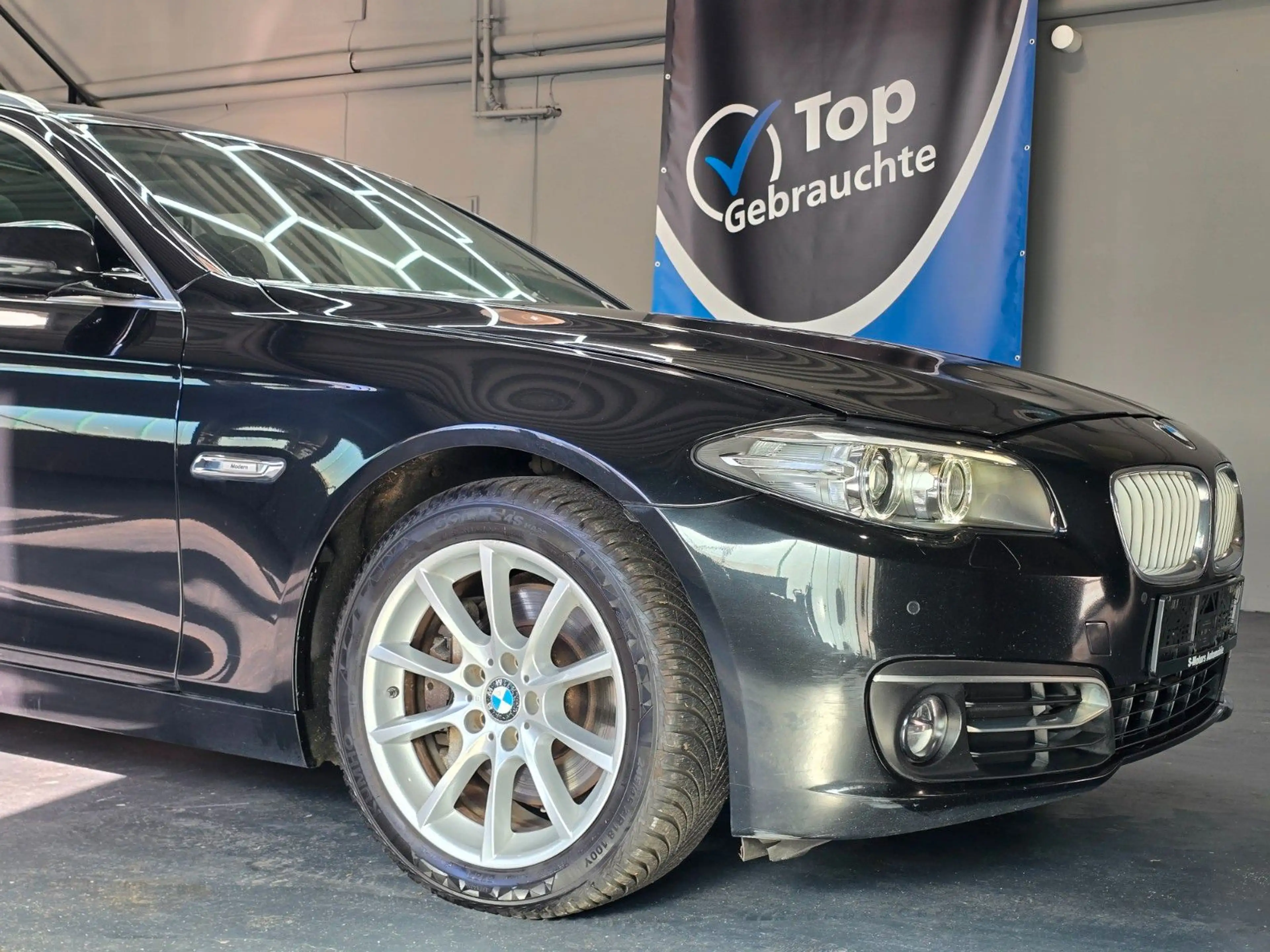 BMW 525 d Touring PANO/NAVI PROF./SPORTSITZE/SHZ/ — photo 14