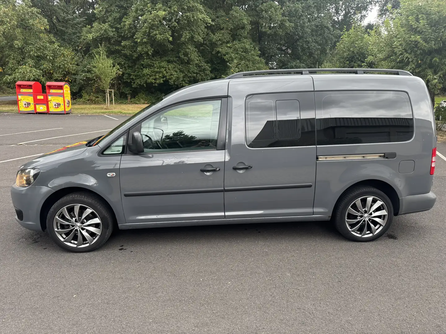 Volkswagen Caddy 1.6 TDI Maxi 1.6 TDI| TÜV+Zahnriemen neu| Top Grau - 2
