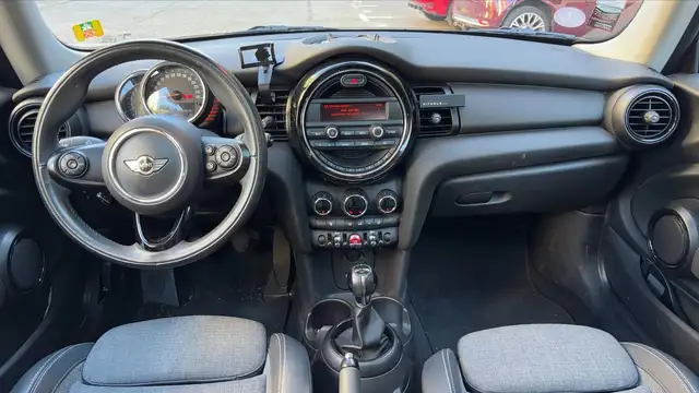 MINI Unknown Model view 11