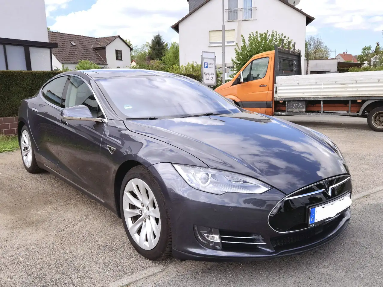 Tesla Model S