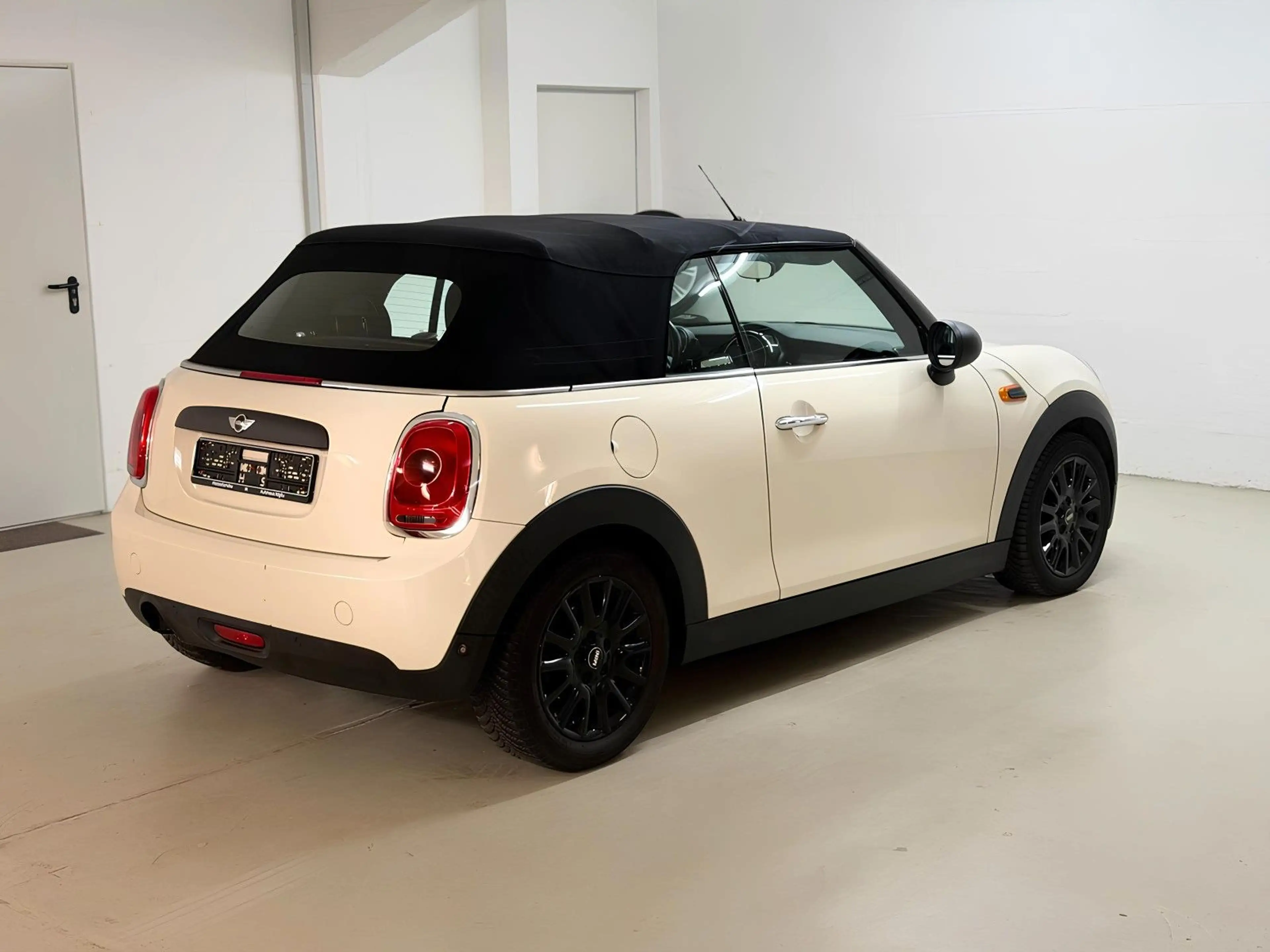MINI One Cabrio ONE Cabrio *2.HAND *SHZ *PDC*GARANTIE *BLUE — photo 7