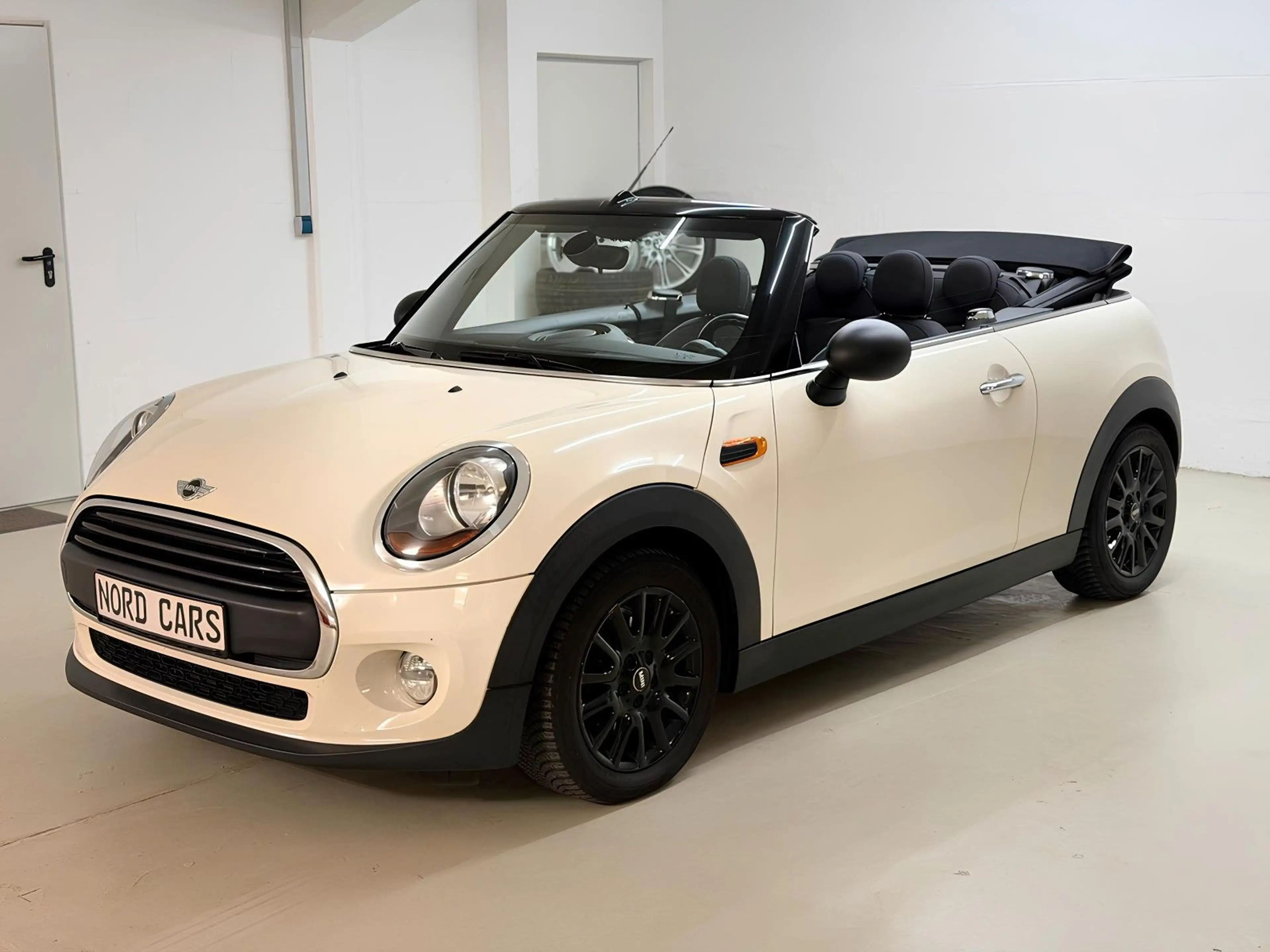 MINI One Cabrio ONE Cabrio *2.HAND *SHZ *PDC*GARANTIE *BLUE — photo 4