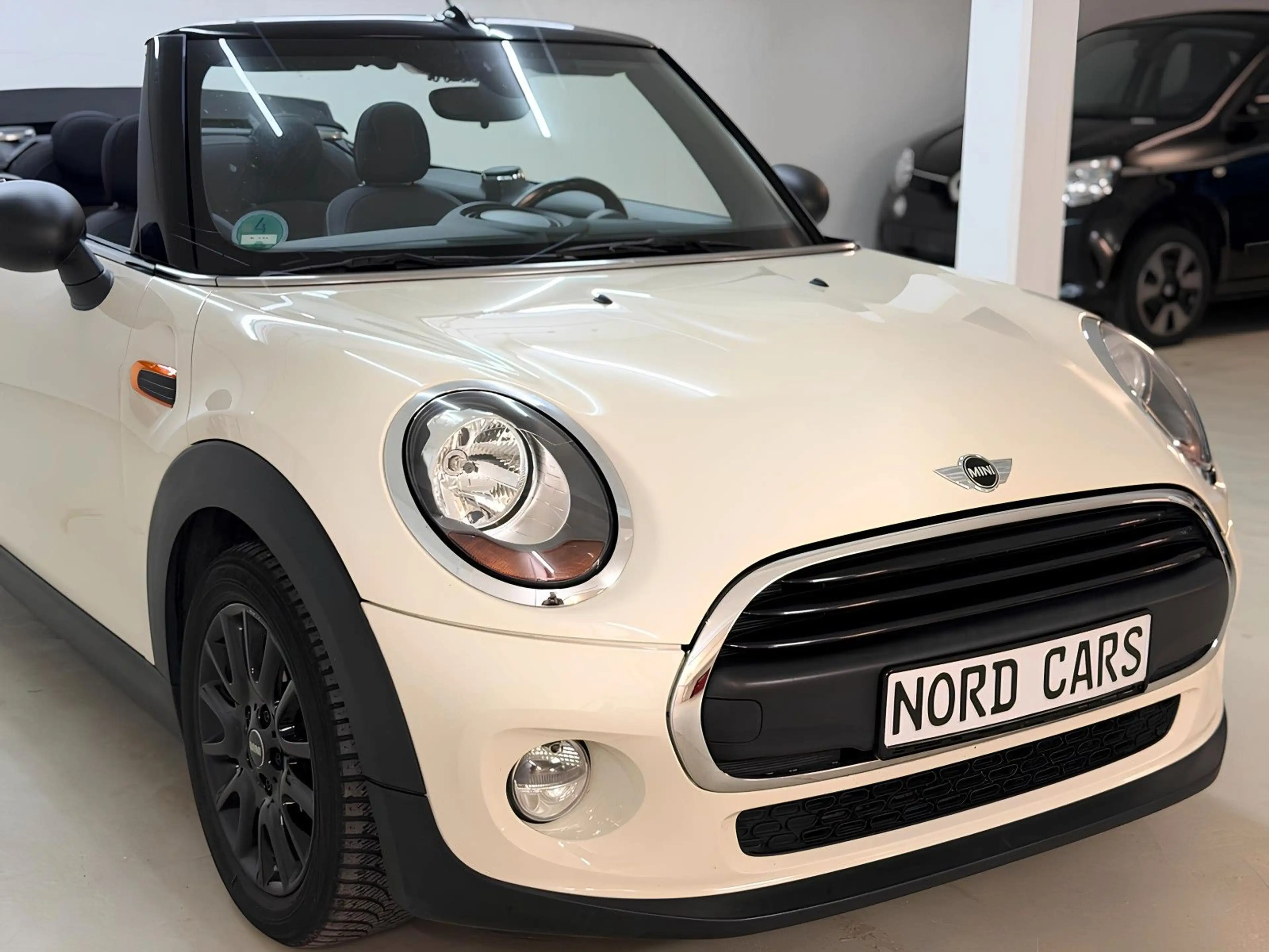 MINI One Cabrio ONE Cabrio *2.HAND *SHZ *PDC*GARANTIE *BLUE — photo 2