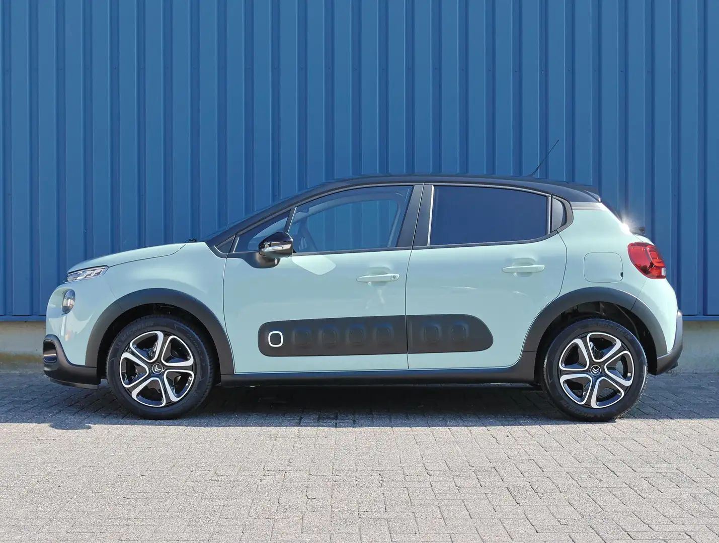 Citroen C3 1.2 85PK S&S Feel Edition | AppleCarplay/Android A Groen - 2
