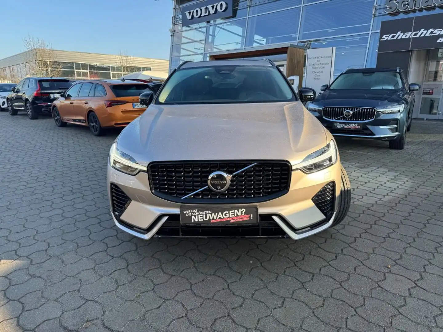 Volvo XC60 T6 AWD Plus Dark+AHZV+21Zoll+SOFORT Silber - 2