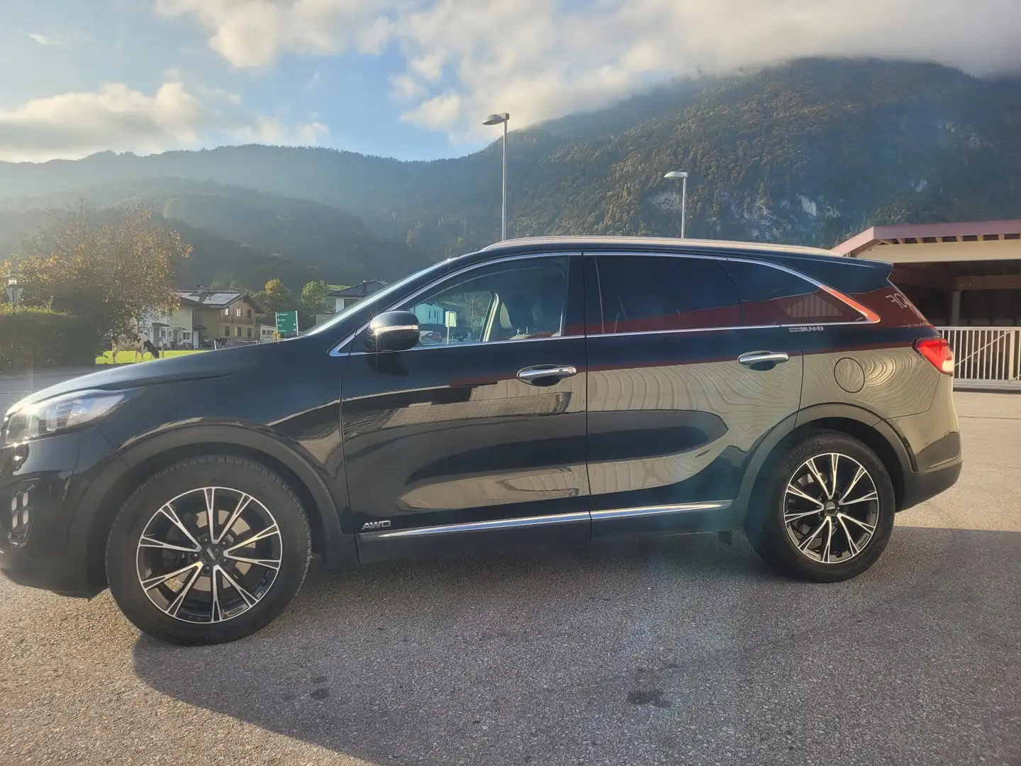 Kia Sorento CRDI 2.2 AWD 5S Gold Schwarz - 1