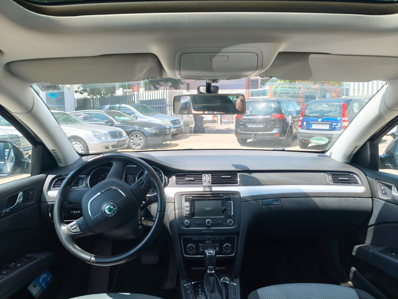 Skoda Superb 2.0TDI Ambition*DSG*TMP*SHZ*Navi*Pano*EU5 — photo 8