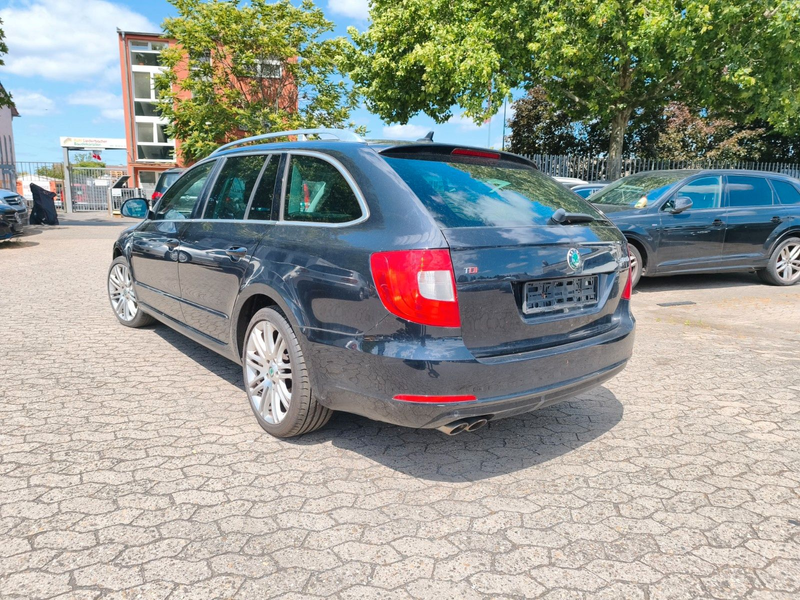 Skoda Superb 2.0TDI Ambition*DSG*TMP*SHZ*Navi*Pano*EU5 — photo 5