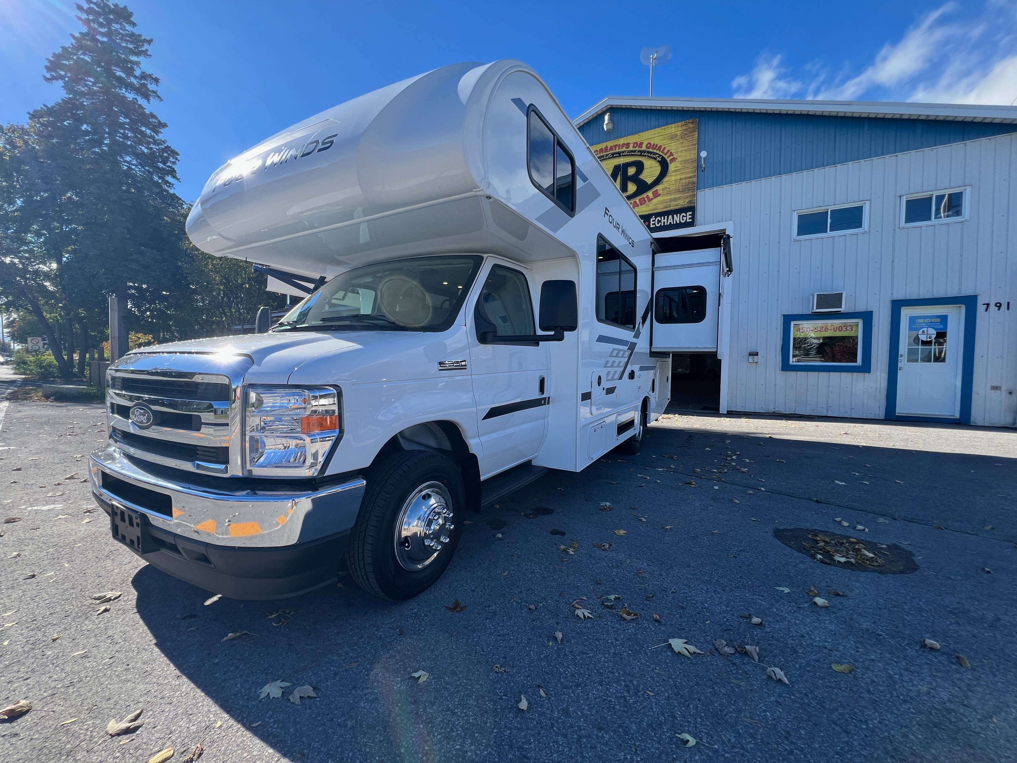 2027 Ford FOUR WINDS