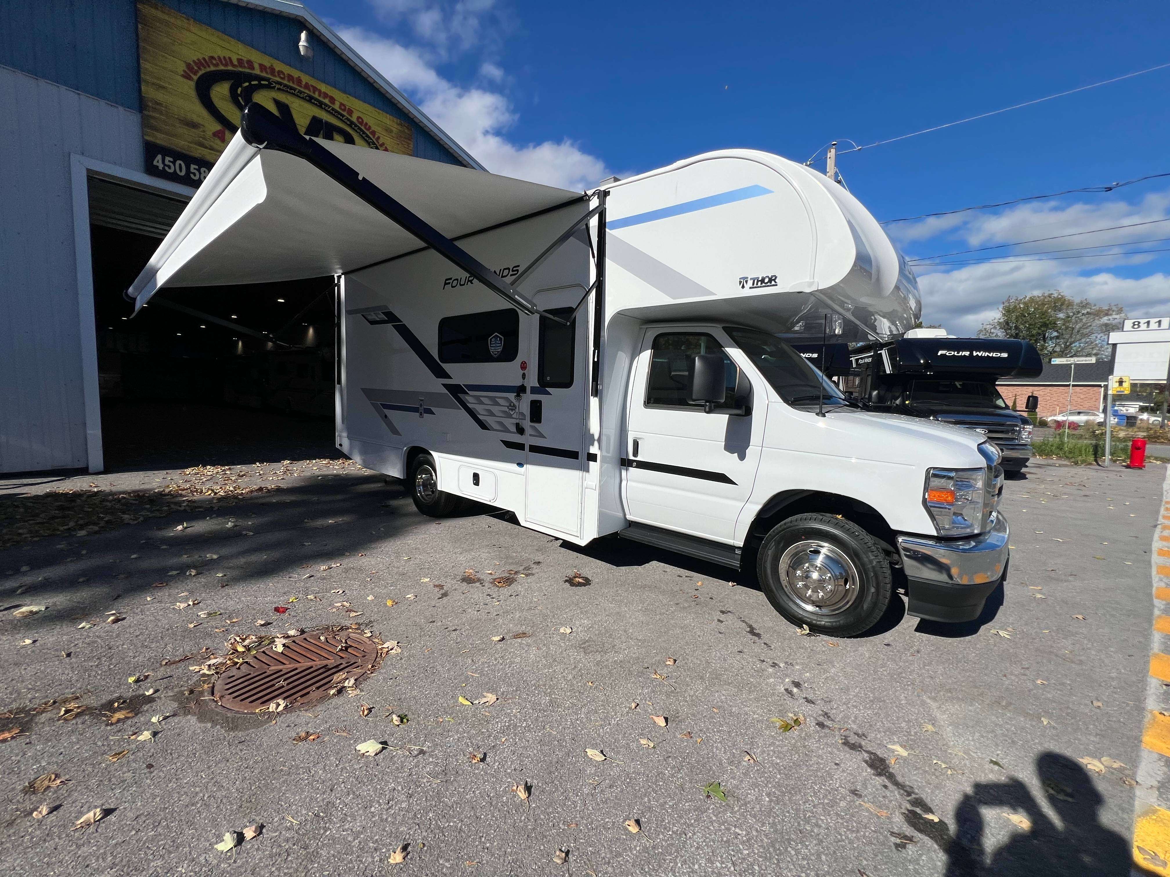 2027 Ford FOUR WINDS