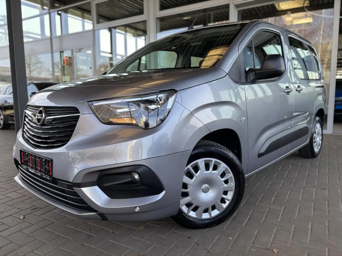 Opel Combo Life Edition ** Allwetter/Kamera/Multim ** Stříbrná - 2