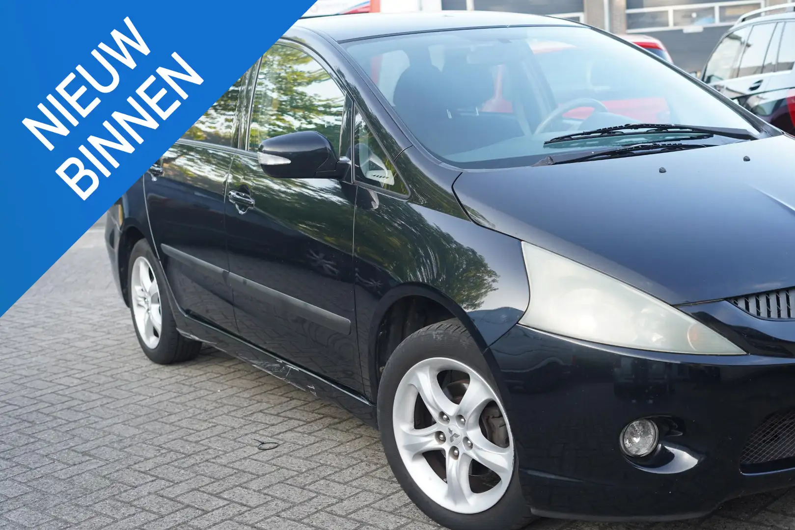 Mitsubishi Grandis 2.4-16V Intense Nero - 1