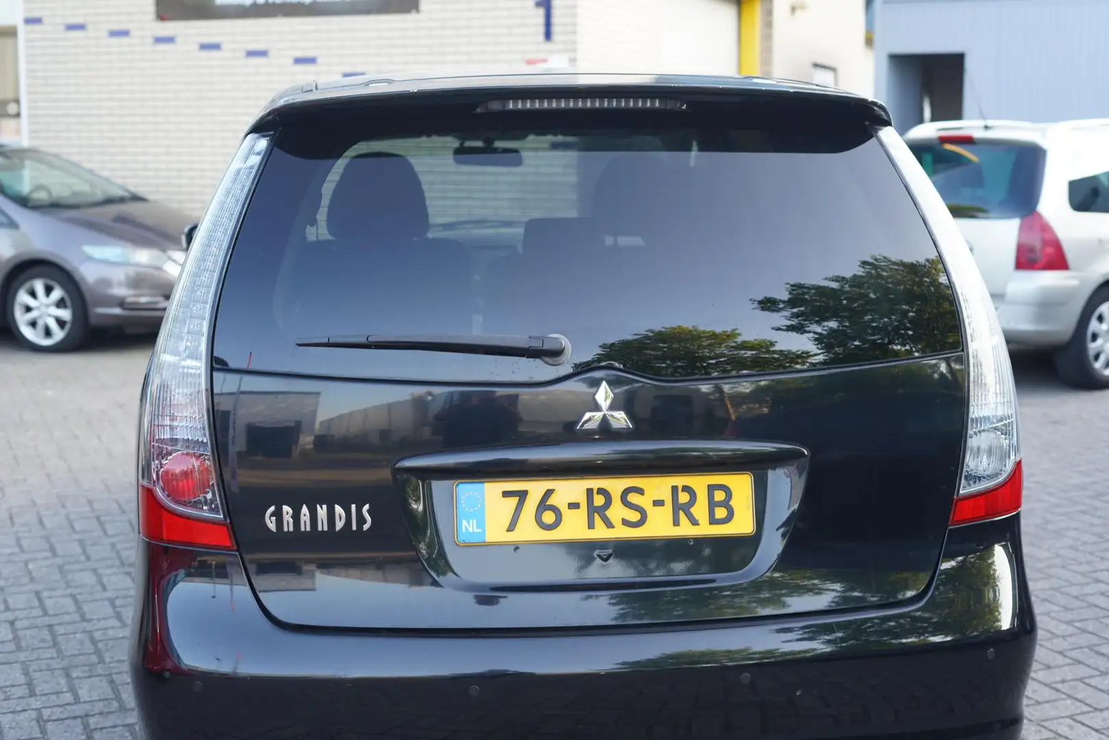 Mitsubishi Grandis 2.4-16V Intense Nero - 2