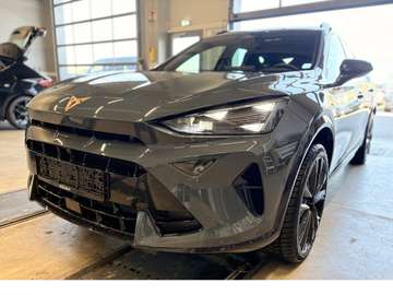 2.0TSI DSG 19´´ Pano AHK Int.Drive XL