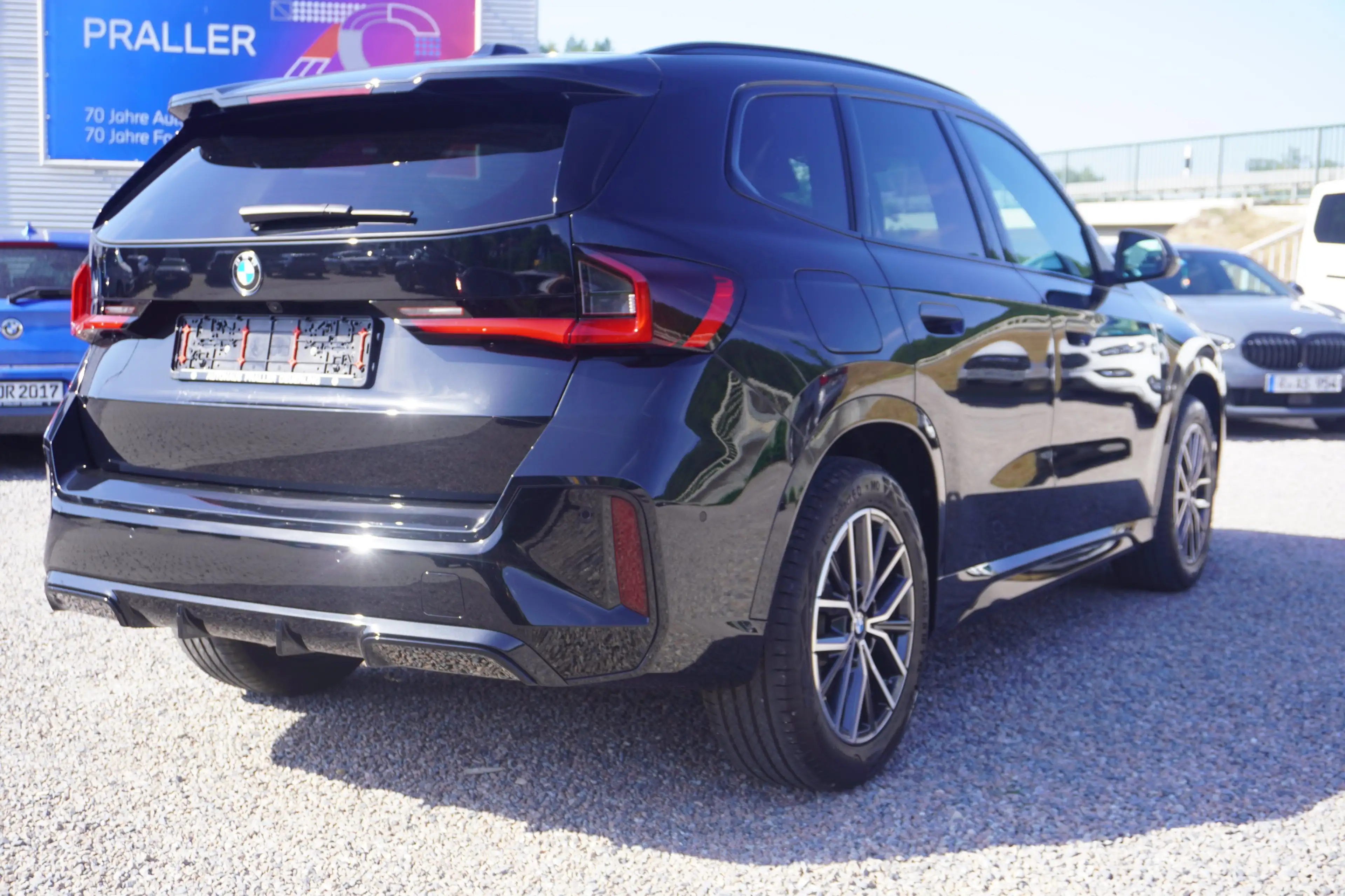 BMW iX1 xDrive30 M Sport AHK Kamera 20" Teilleder Keyless — photo 8
