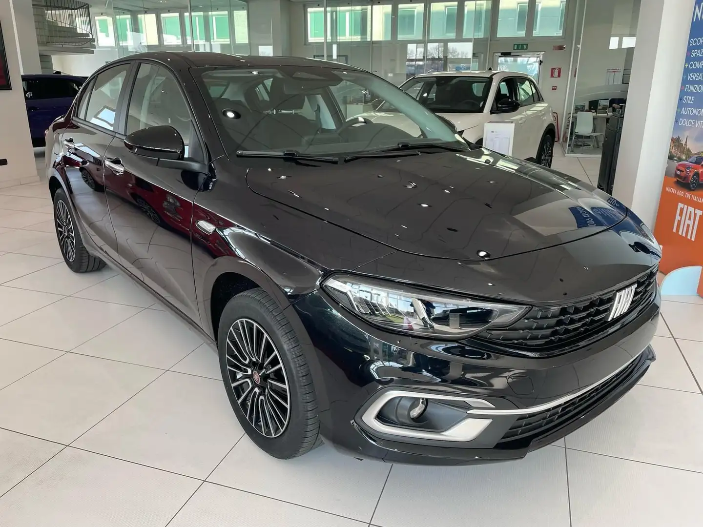 Fiat Tipo 1.6 Mjt S&S 4 porte City - Pronta consegna Nero - 1