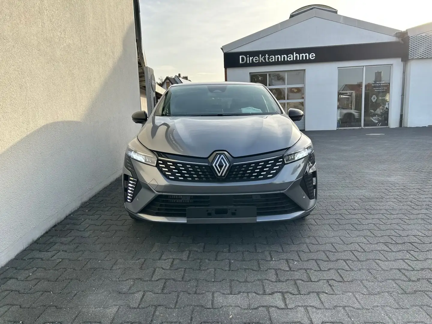 Renault Clio V Ph. 2 Techno TCe 90 Gris - 2