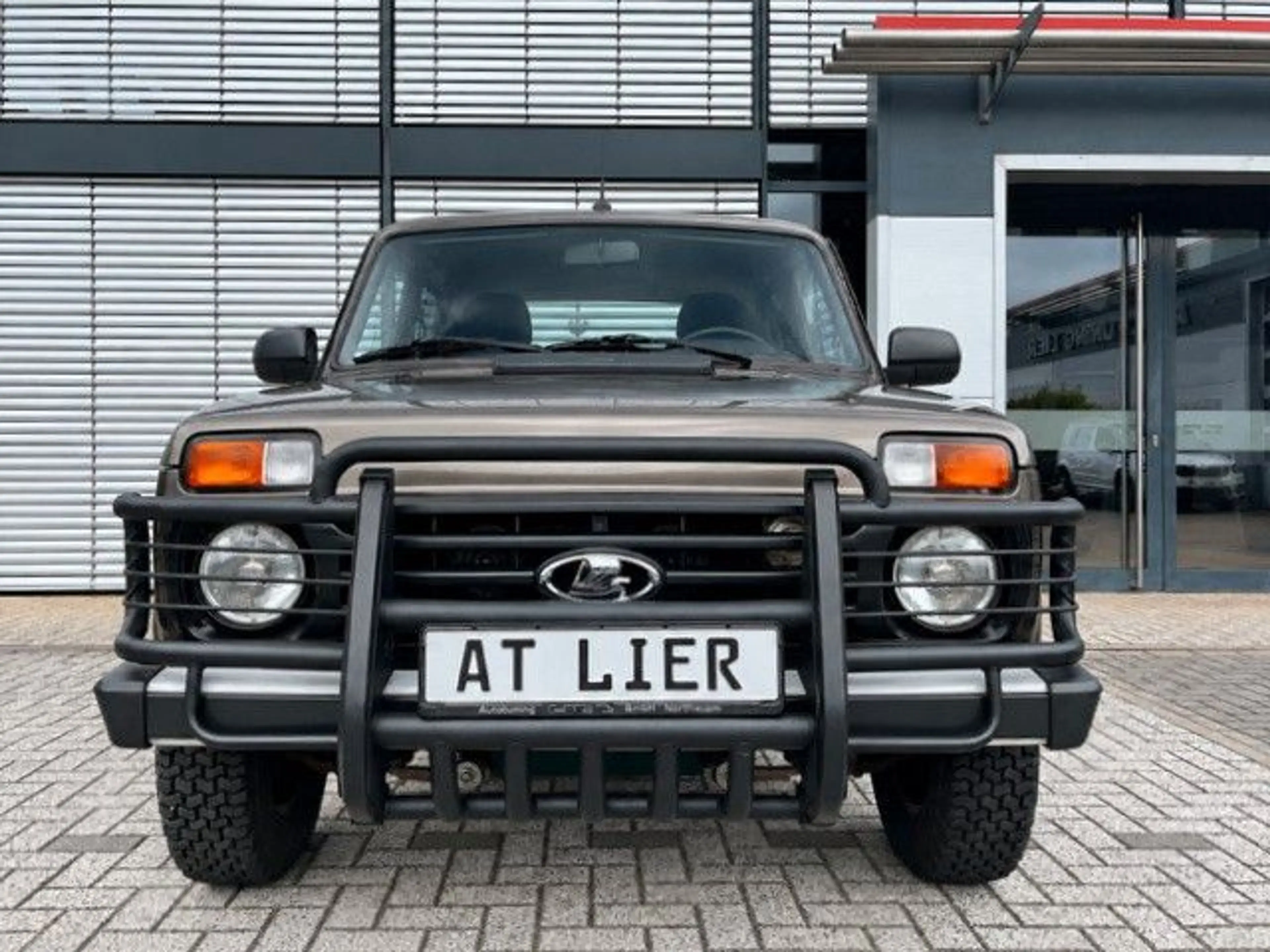 Lada Niva Legend 4x4 Legend Top Zustand! — photo 3