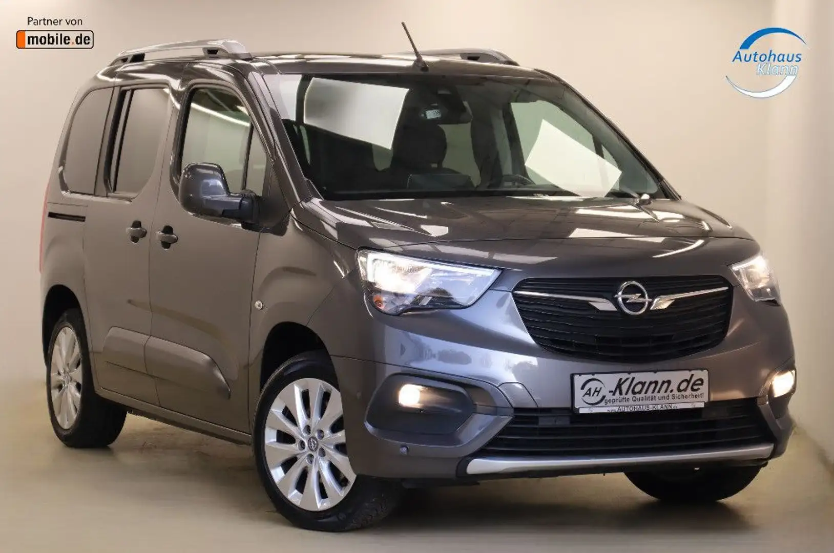 Opel Combo Life 1.5CDTI 131PS Innovation Pano HUD 1.H Grau - 1