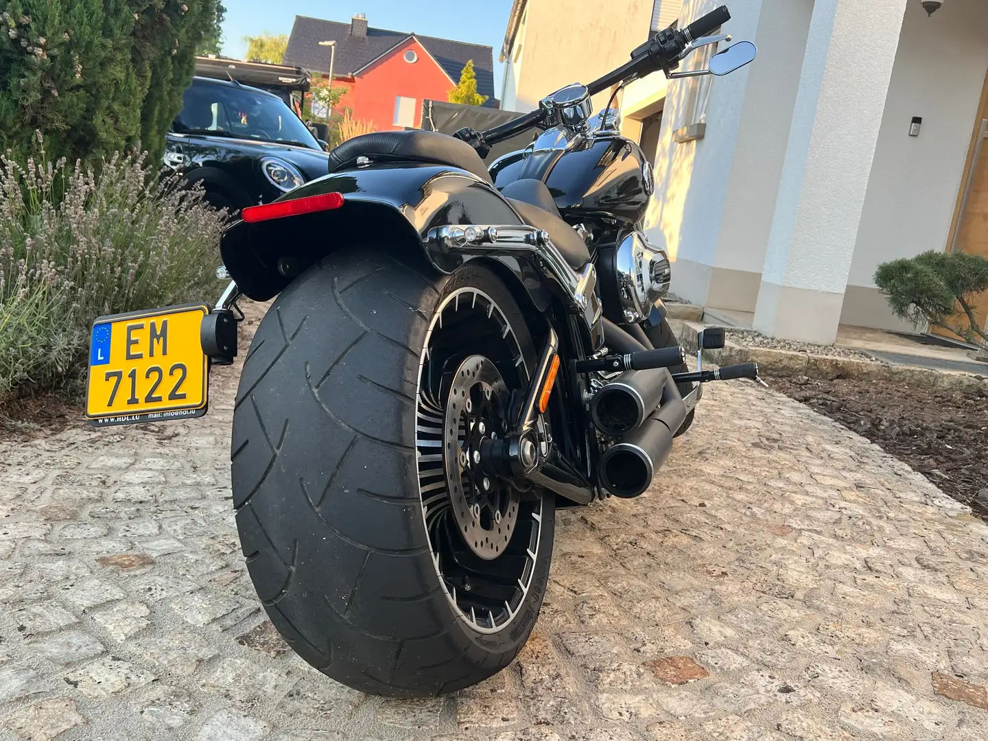 Harley-Davidson Breakout Softtail FXSB Negru - 1