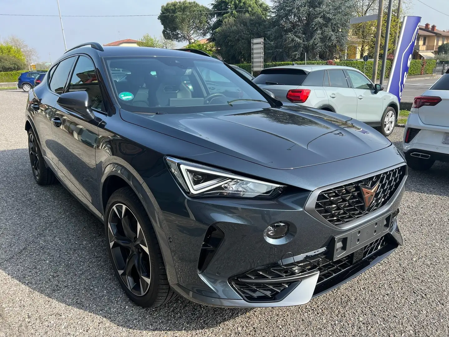 CUPRA Formentor 1.4 e-hybrid VZ dsg ibrido plug in Full Navi 245CV Grijs - 1