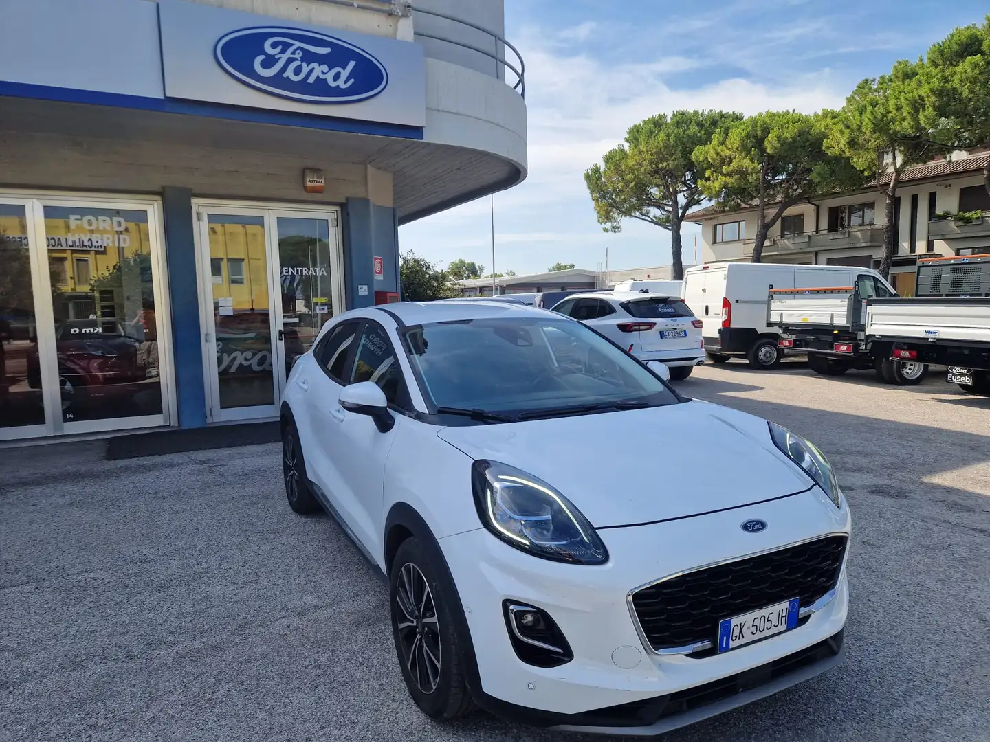 Ford Puma 1.0 EcoBoost Hybrid 125 CV S&S Titanium Blanc - 1