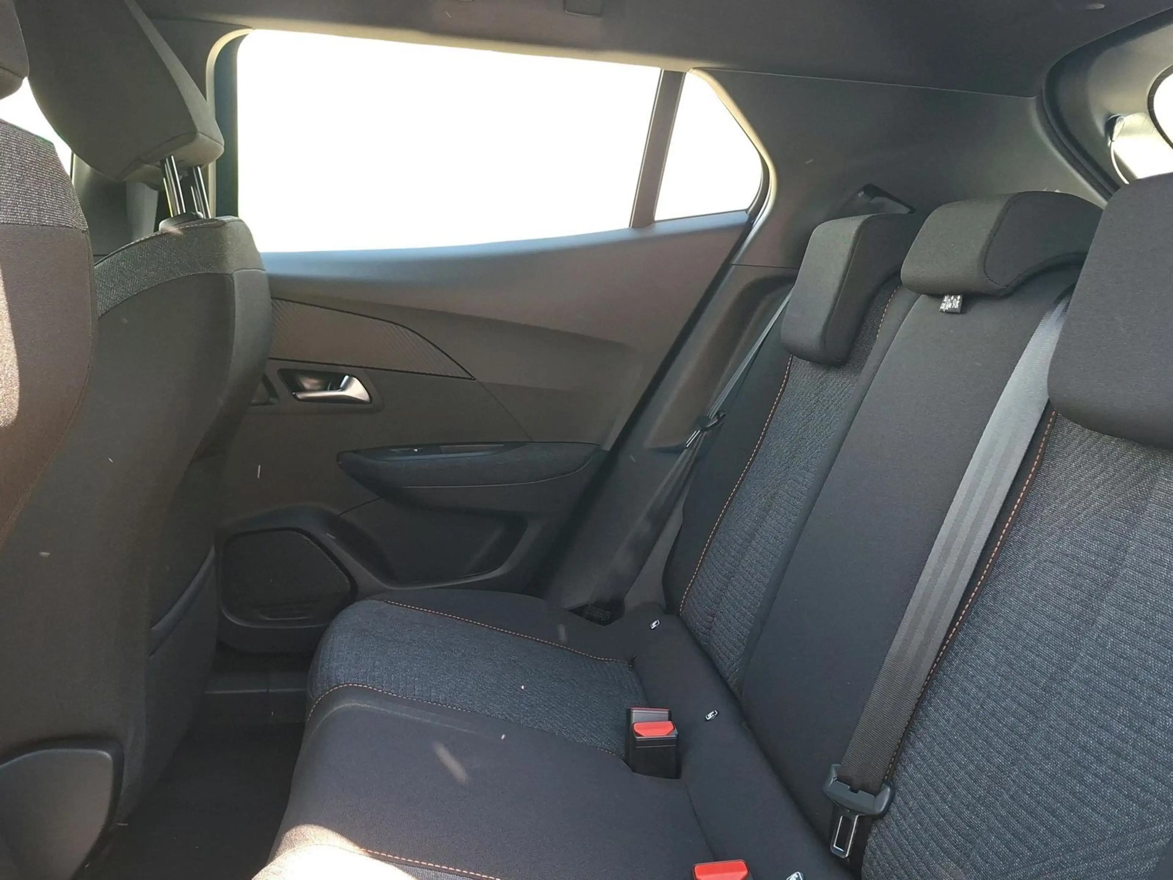 Peugeot 2008 Style Turbo 100 — photo 8