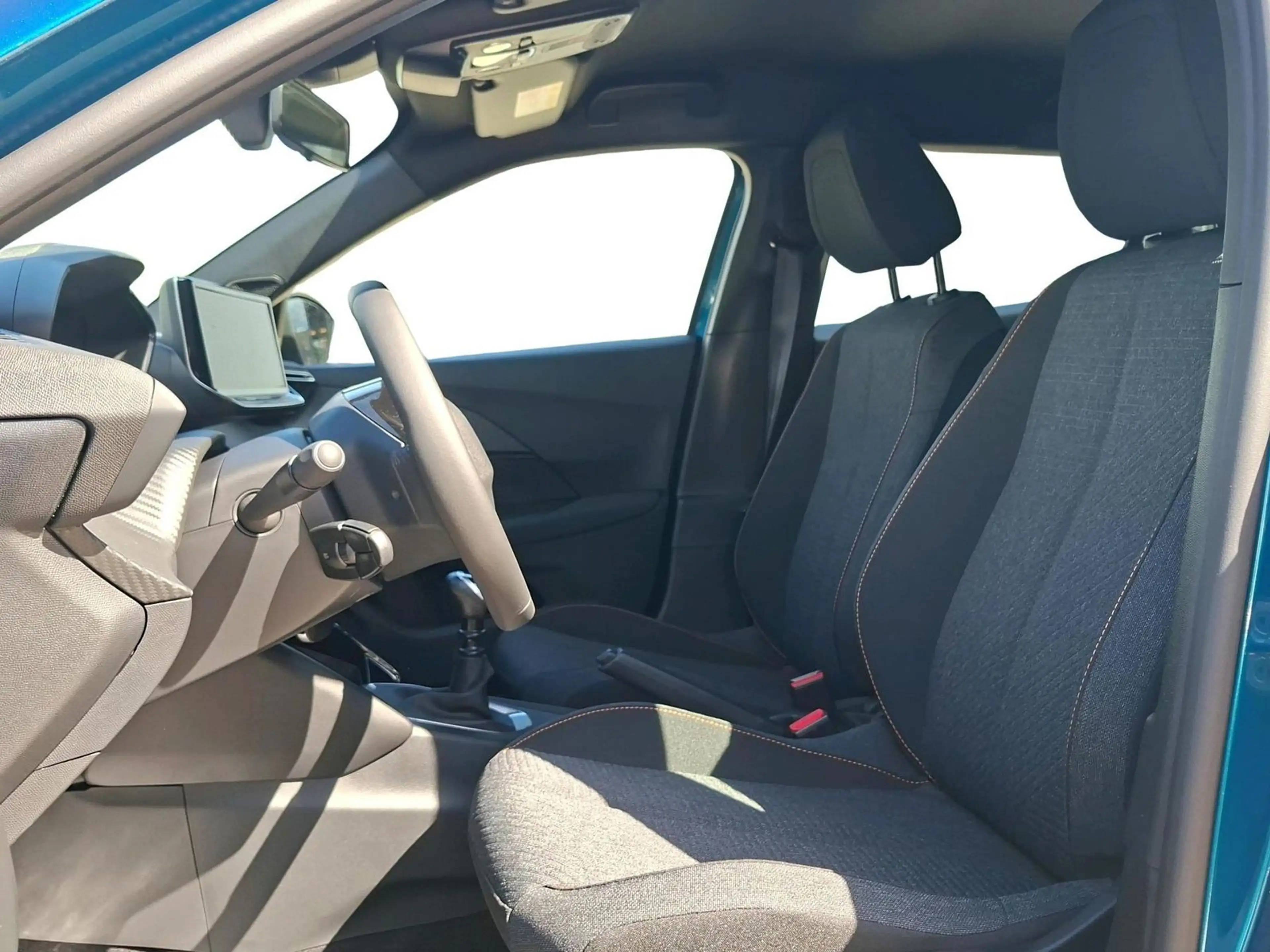 Peugeot 2008 Style Turbo 100 — photo 7