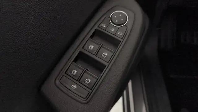 Renault Clio view 9