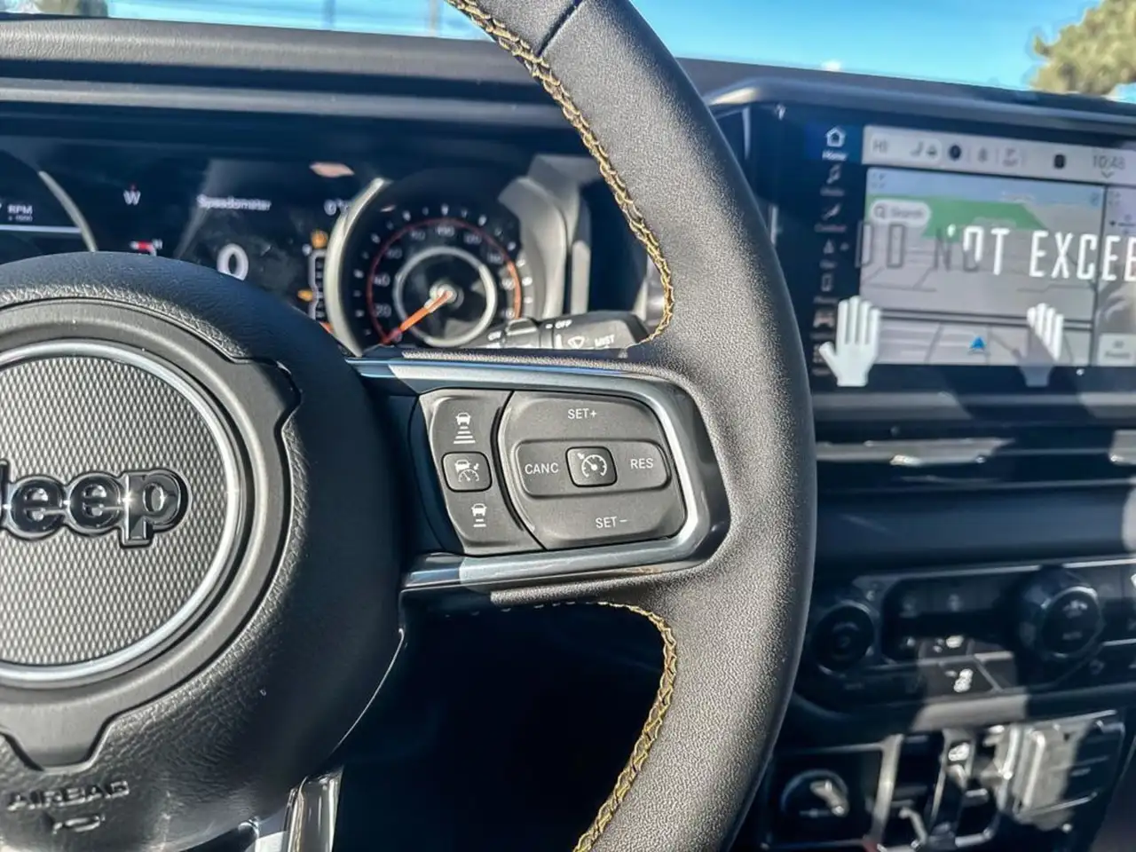 Jeep Wrangler снимка Jeep Wrangler