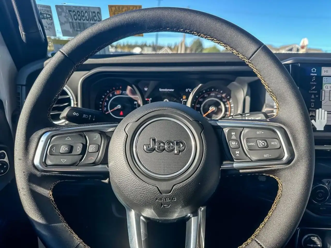 Jeep Wrangler снимка Jeep Wrangler