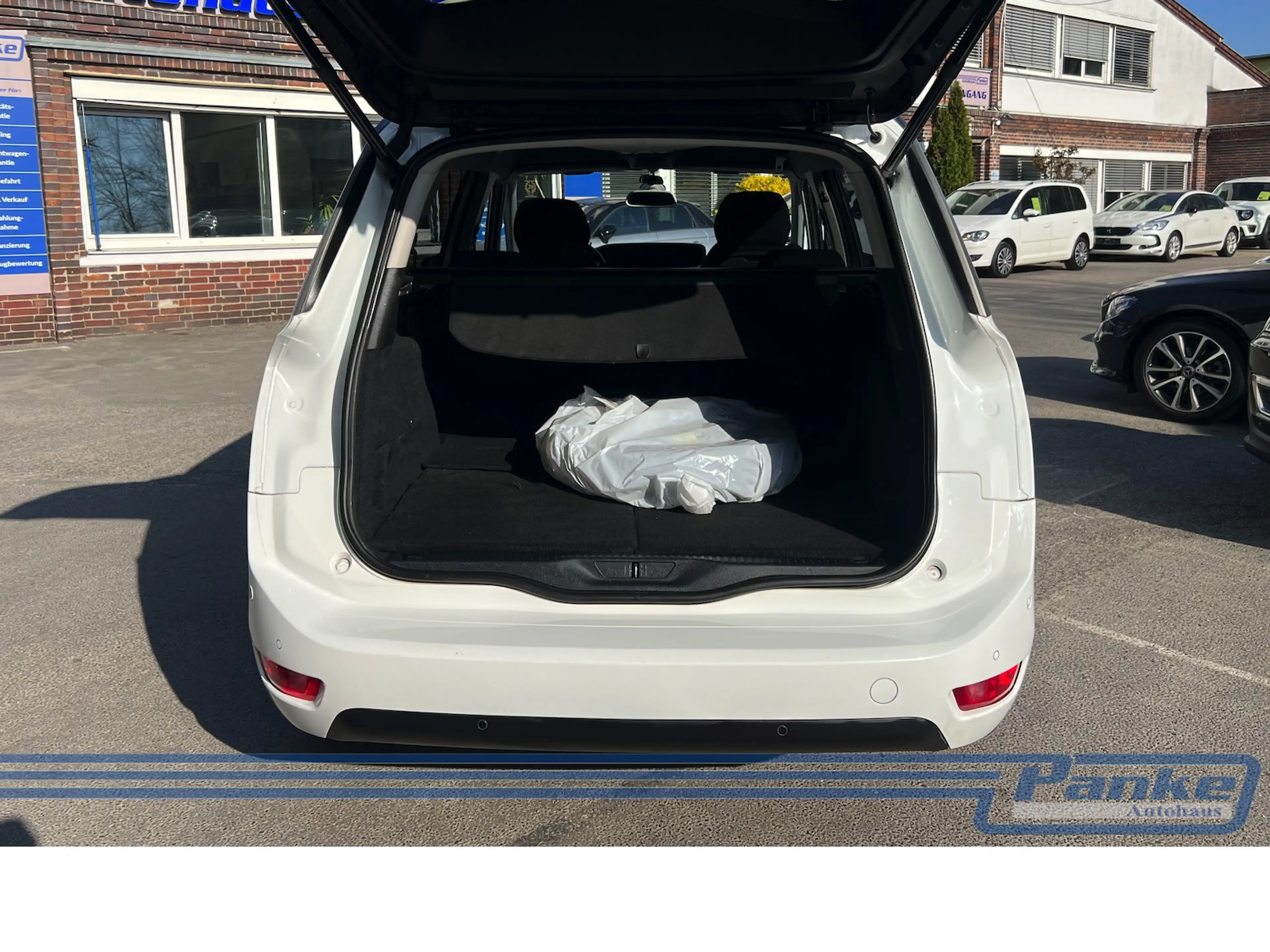 Citroen C4 Picasso Exclusive 150*ACC*NAV*360°*TotW*SHZ* — photo 12